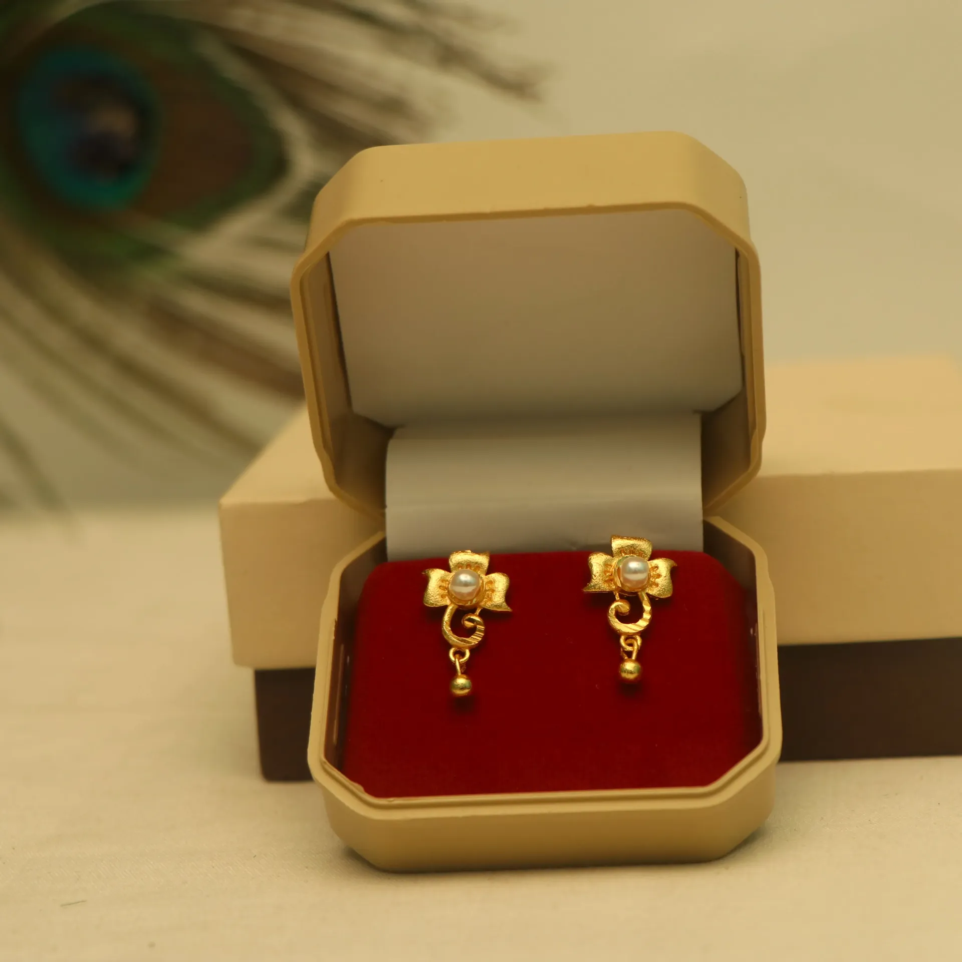 [EARINGS-00730] Arihant Mukta-Bindu Floral Studs