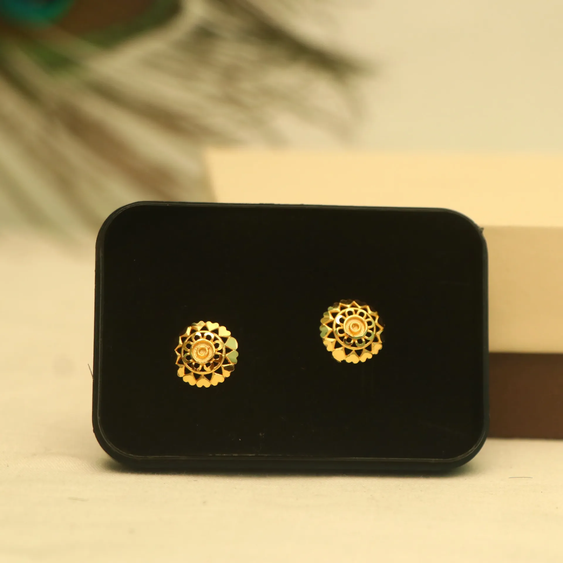 [EARINGS-00736] Arihant Royal Sunburst Textured Ear-Tops