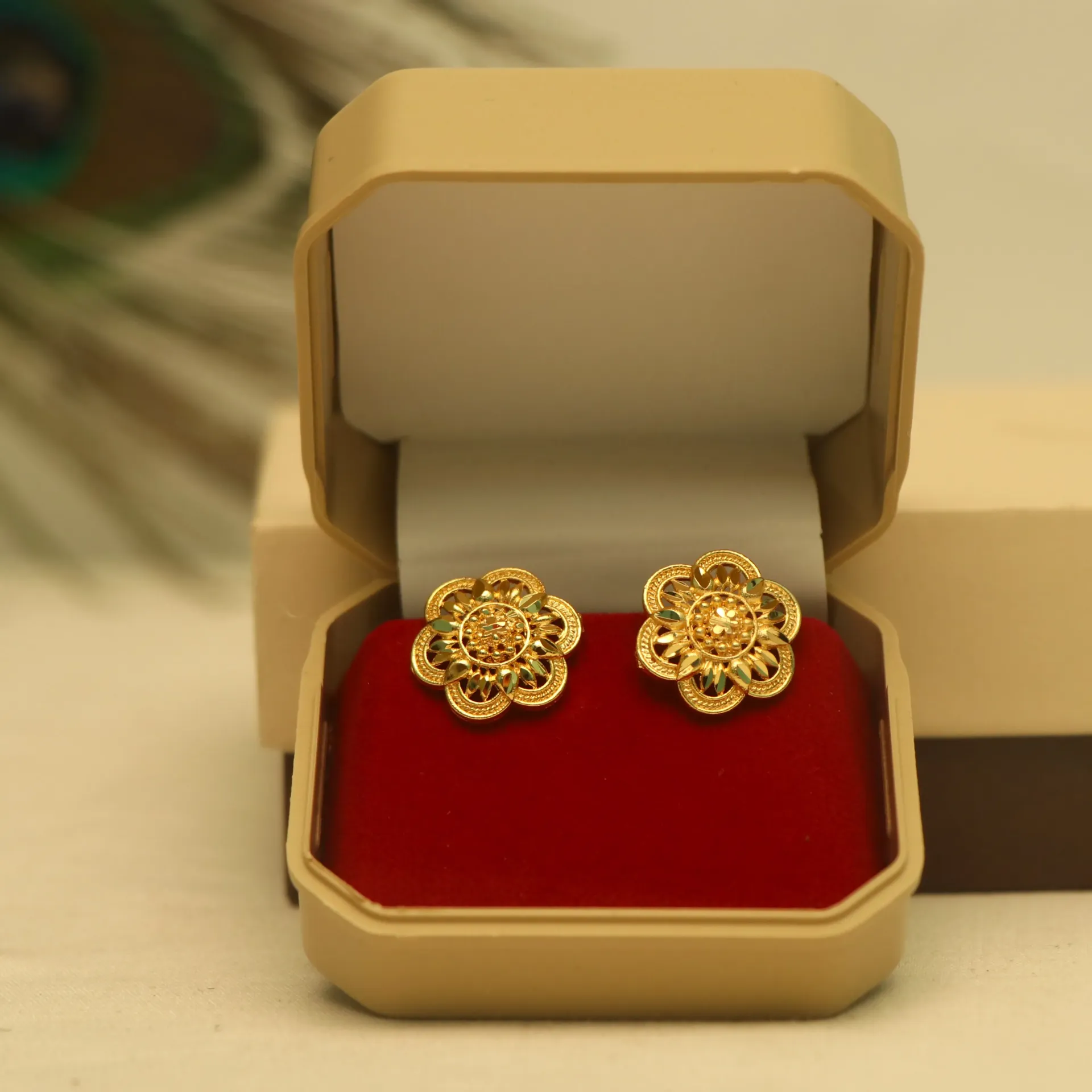 Arihant Great Sahasra Bloom Filigree Ear-Tops