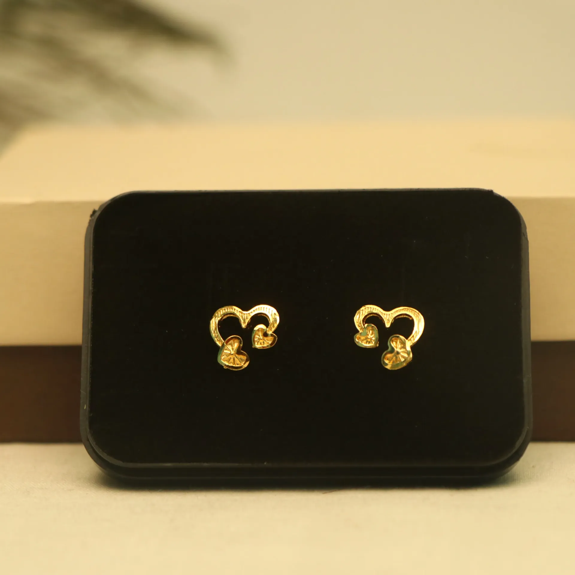 [EARINGS-00739] Arihant Duo-Heart Gold-Plated Push-Back Tops