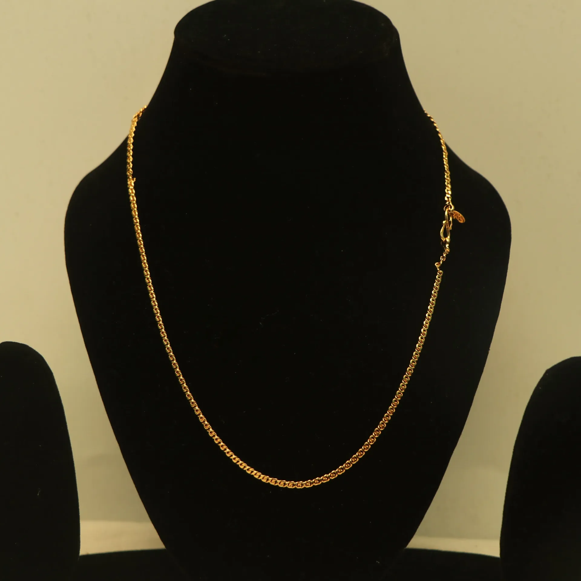 [NECKLACES-01124] Arihant Classic "Muvvala" Inspired Textured Interlocking Chain