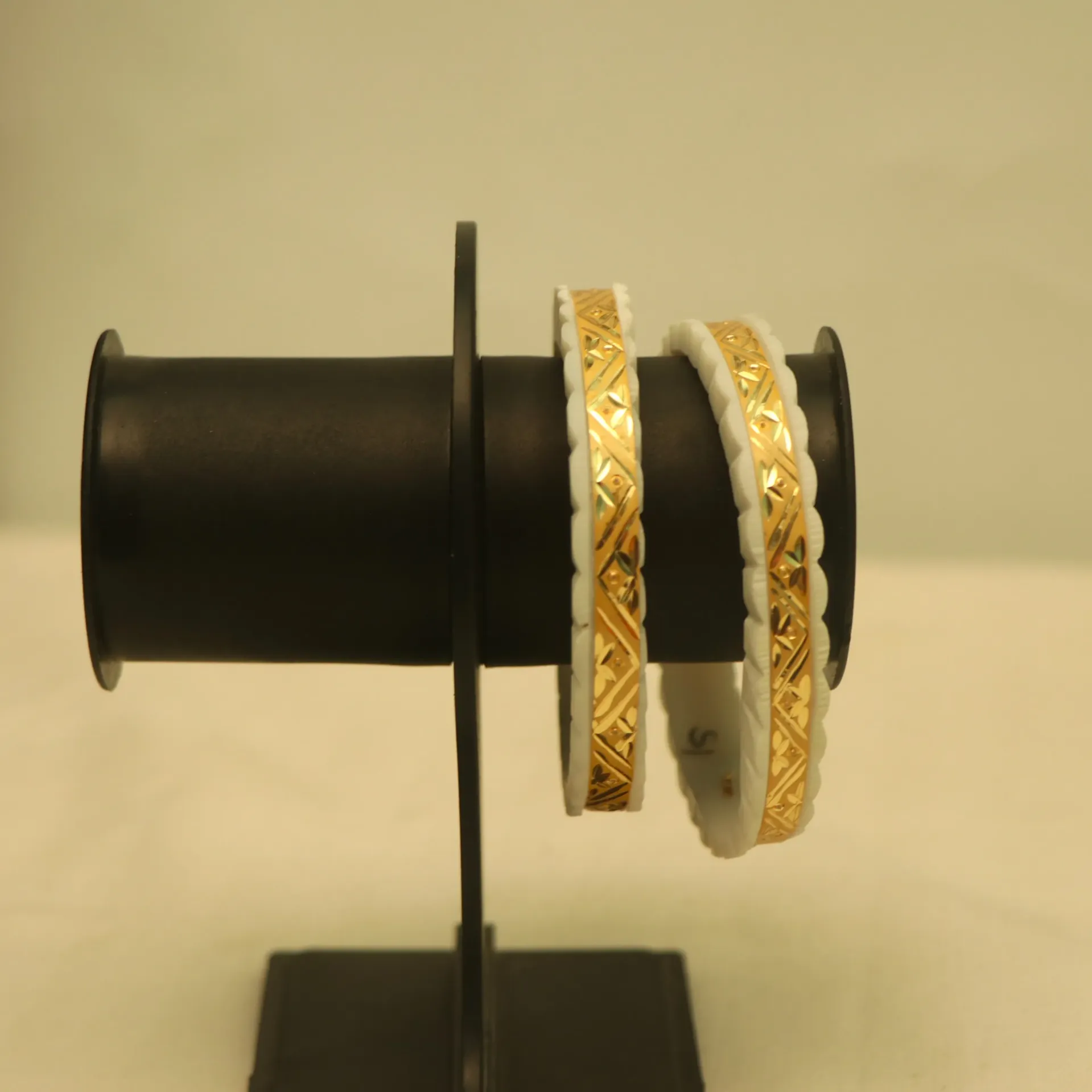[BANGLES-00975] SS Aparajita Original Shankha-Pola Gold-Plated Bangles