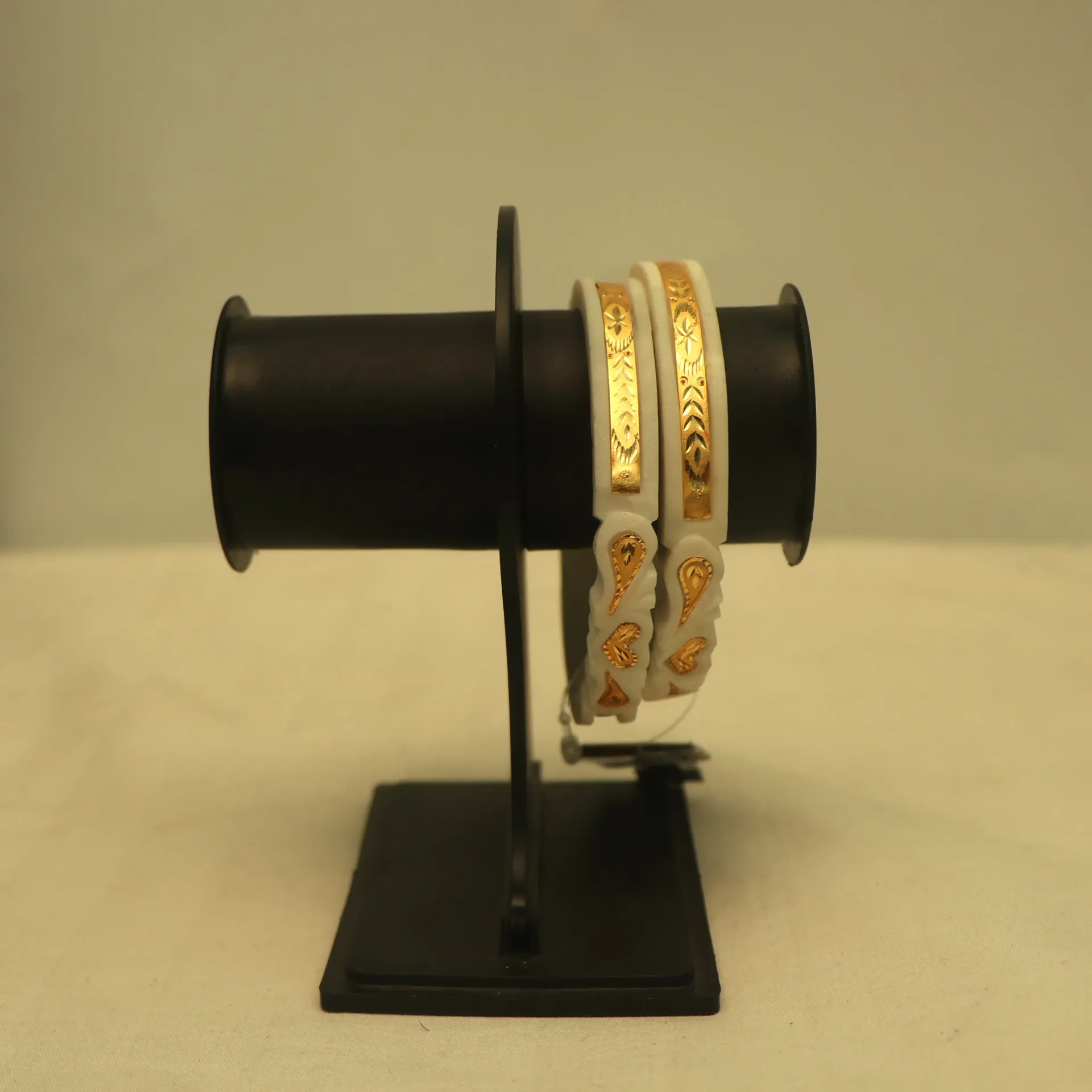 [BANGLES-00820] SS Wedding Special Gold-Finish White Original Shankha