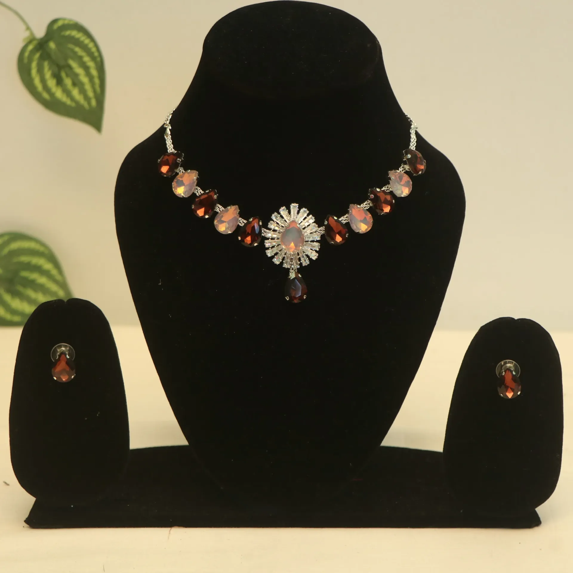SS Exquisite Rose-Tinted Crystal Drop Necklace Set with Matching Studs