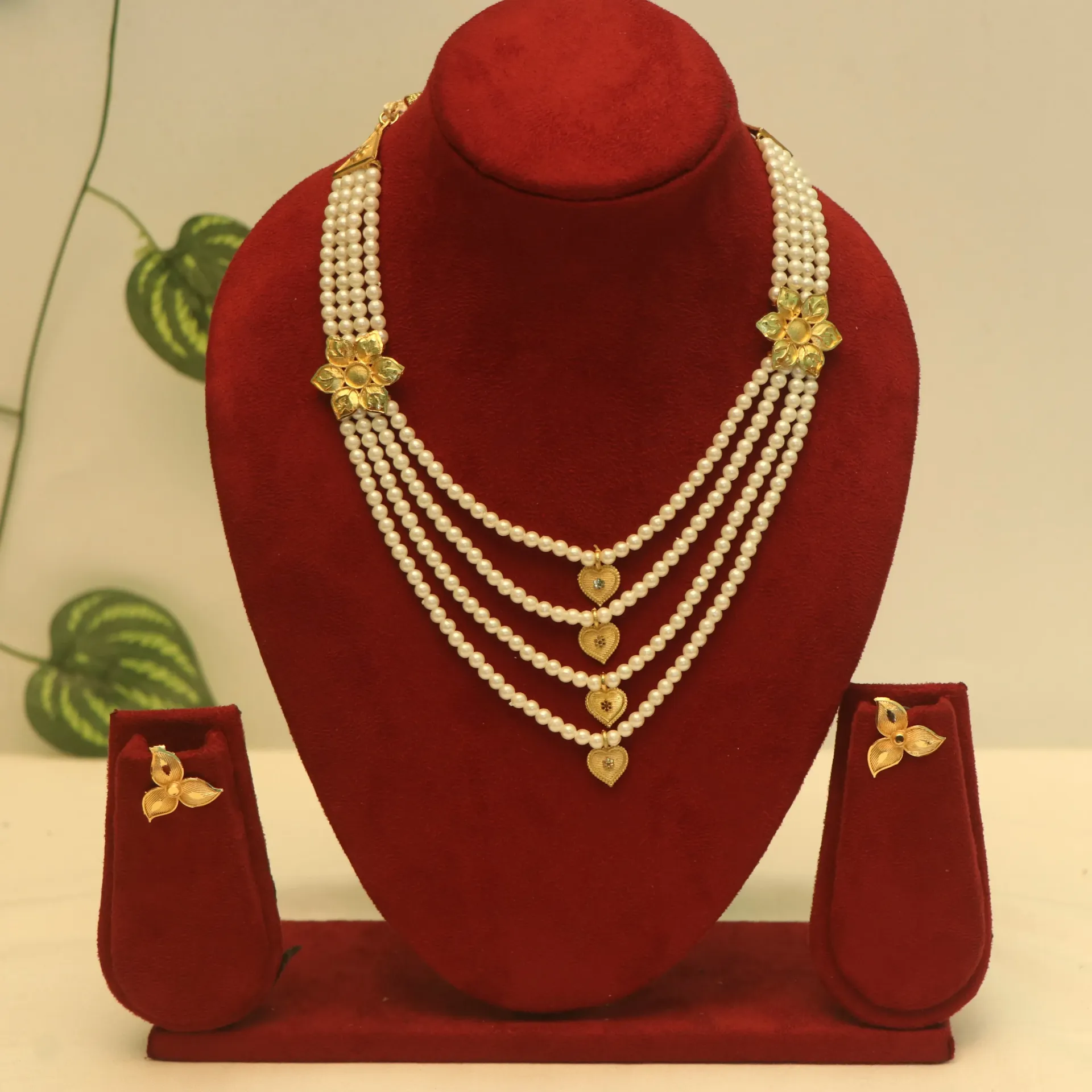 [NECKLACES-00850] SS Hridaya-Guchha 15-Heart Pearl Tiered Necklaces Set