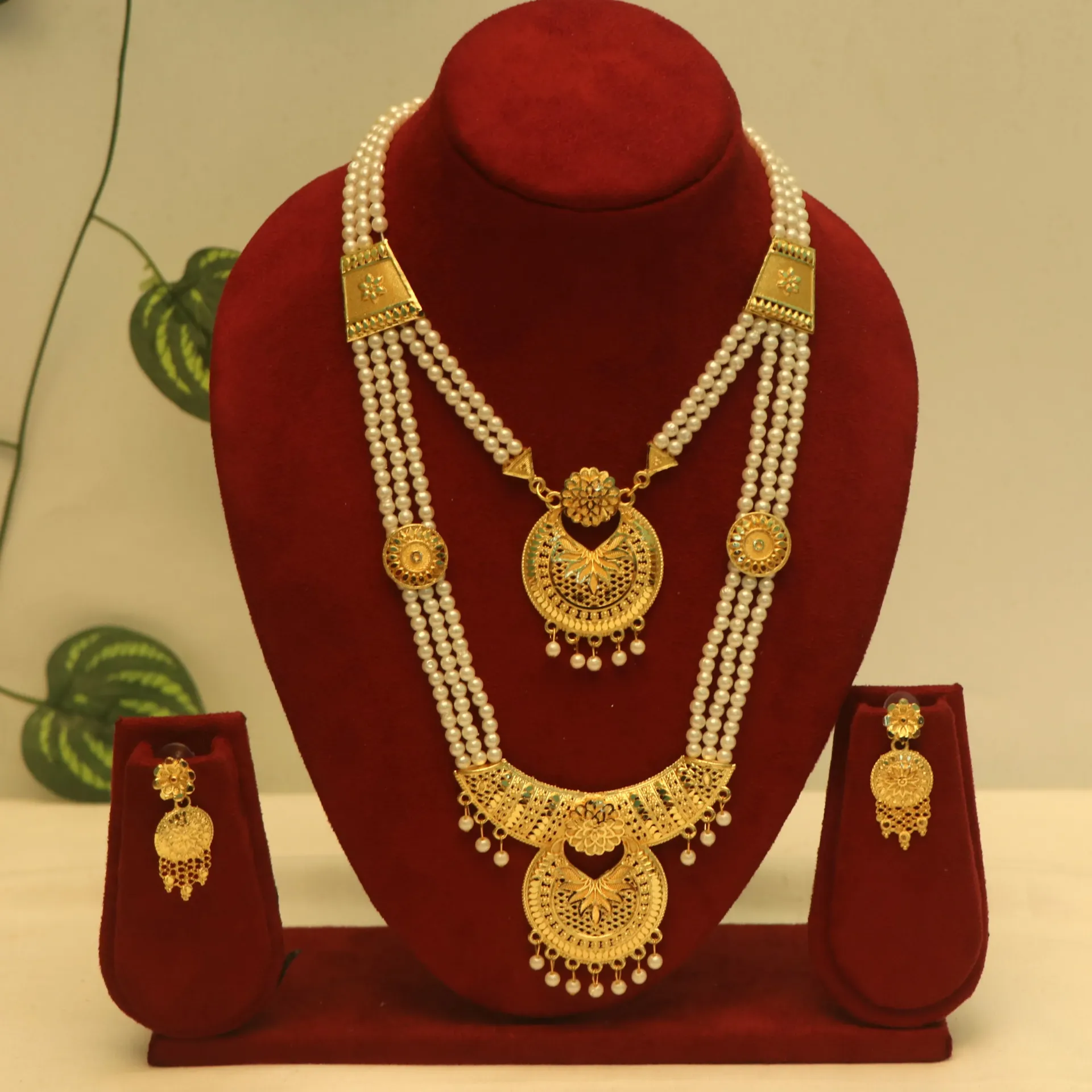 SS Royal Mandala Sun-Disc Filigree Necklaces Set