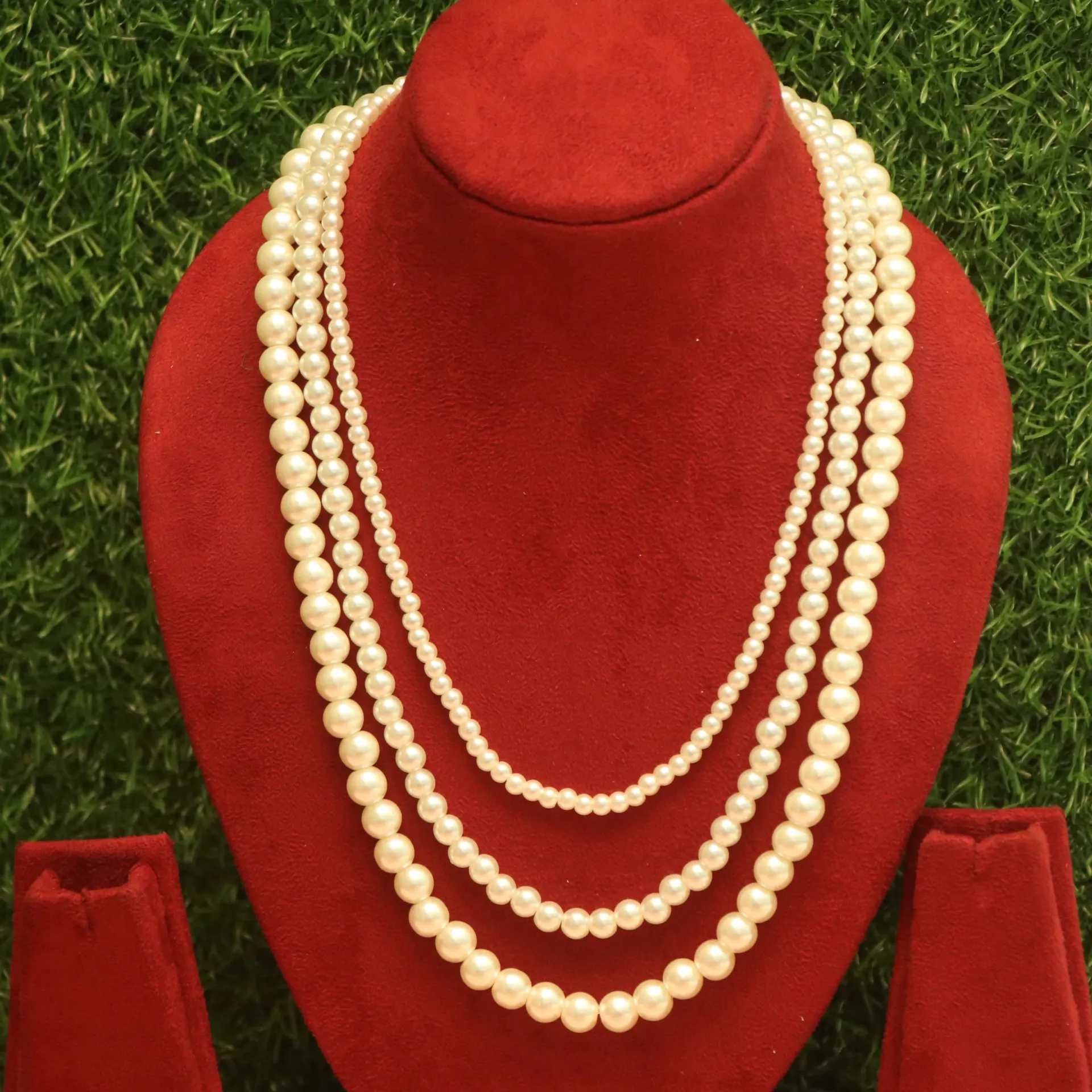 SS Muktavali Traditional Triple-Strand Pearl Mala