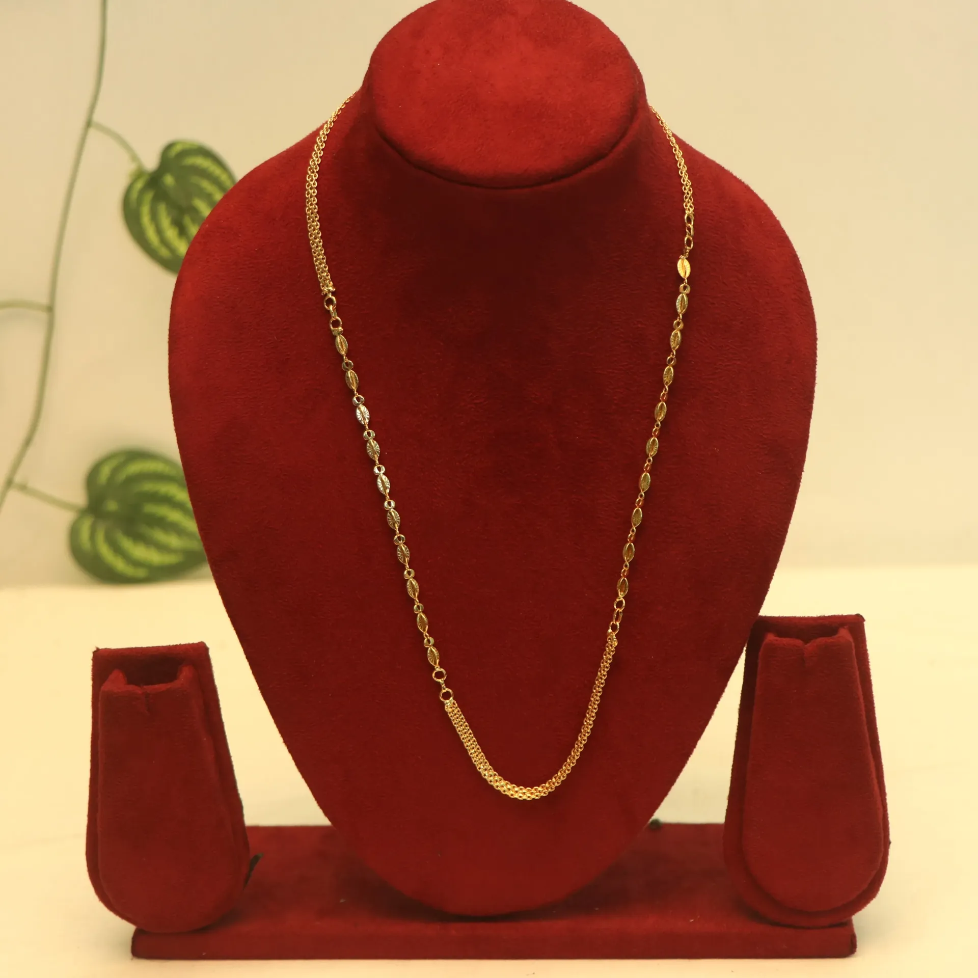 LT Kanaka Traditional Gold-Plated Long Link Chain