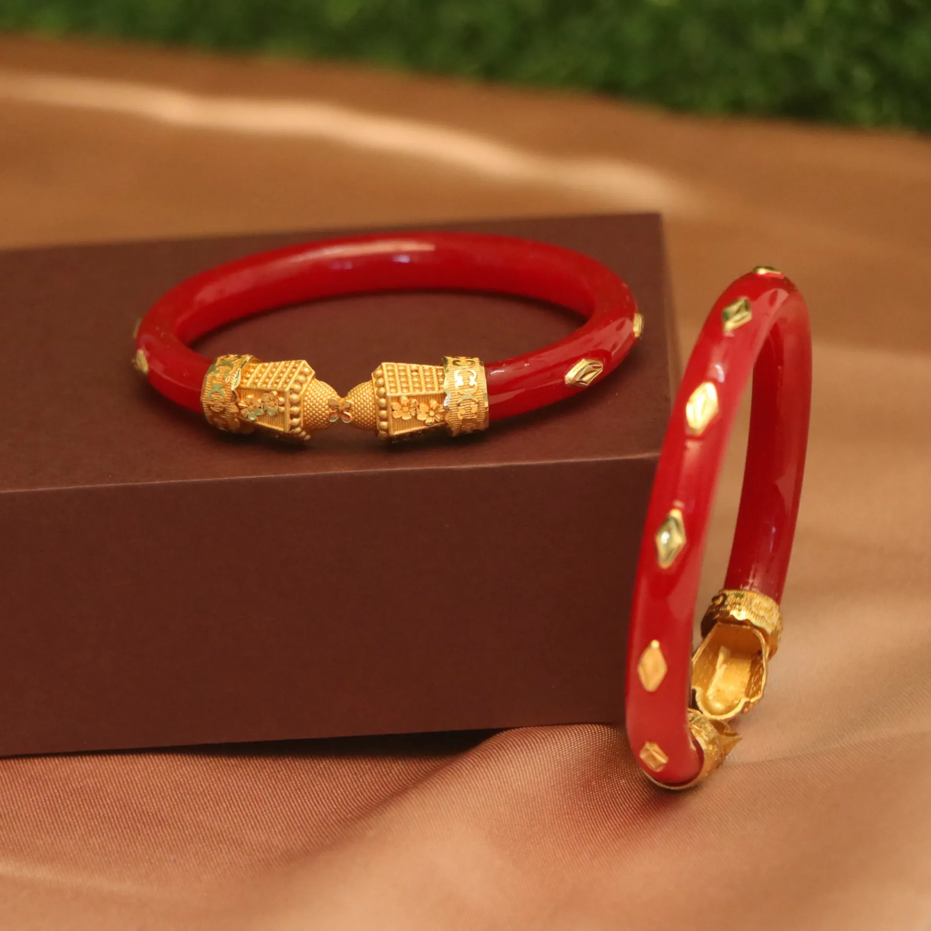 [BANGLES-00906] SS Sanchari Premium Gold-Binding Pola Pair