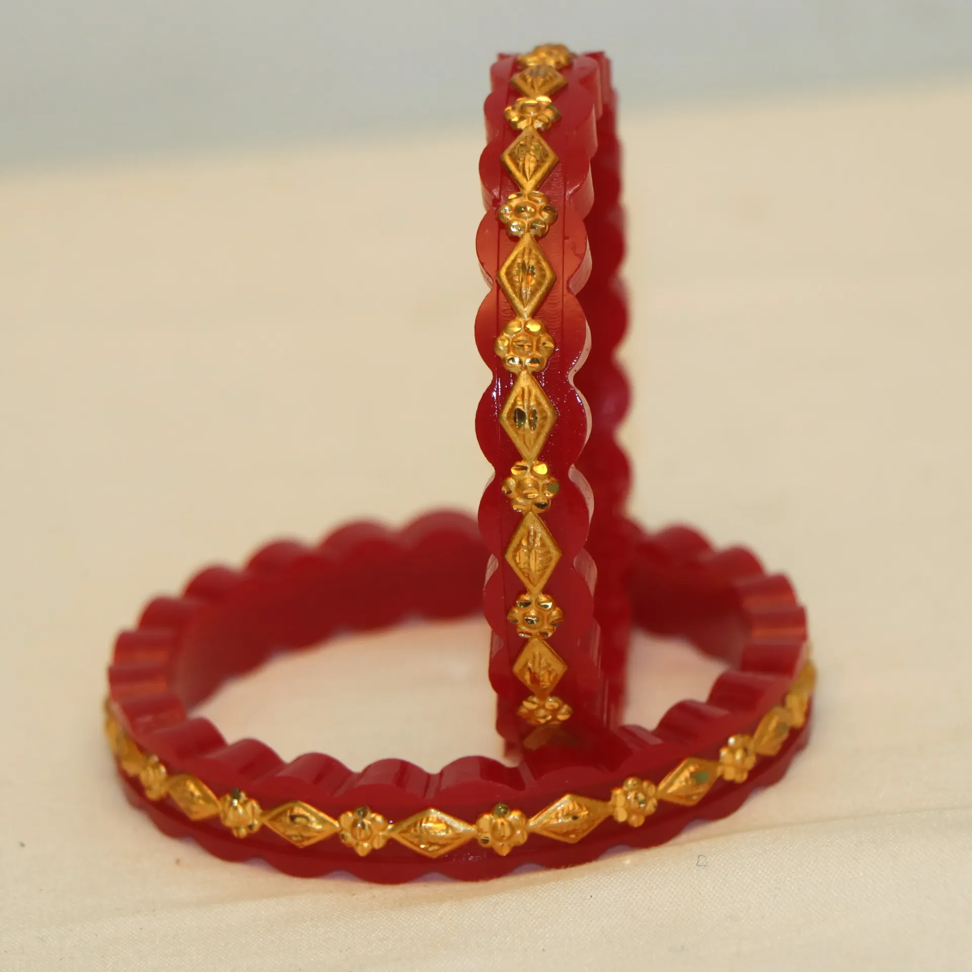 SS Bengali Karigari Wave-Edge Red Pola Bangles