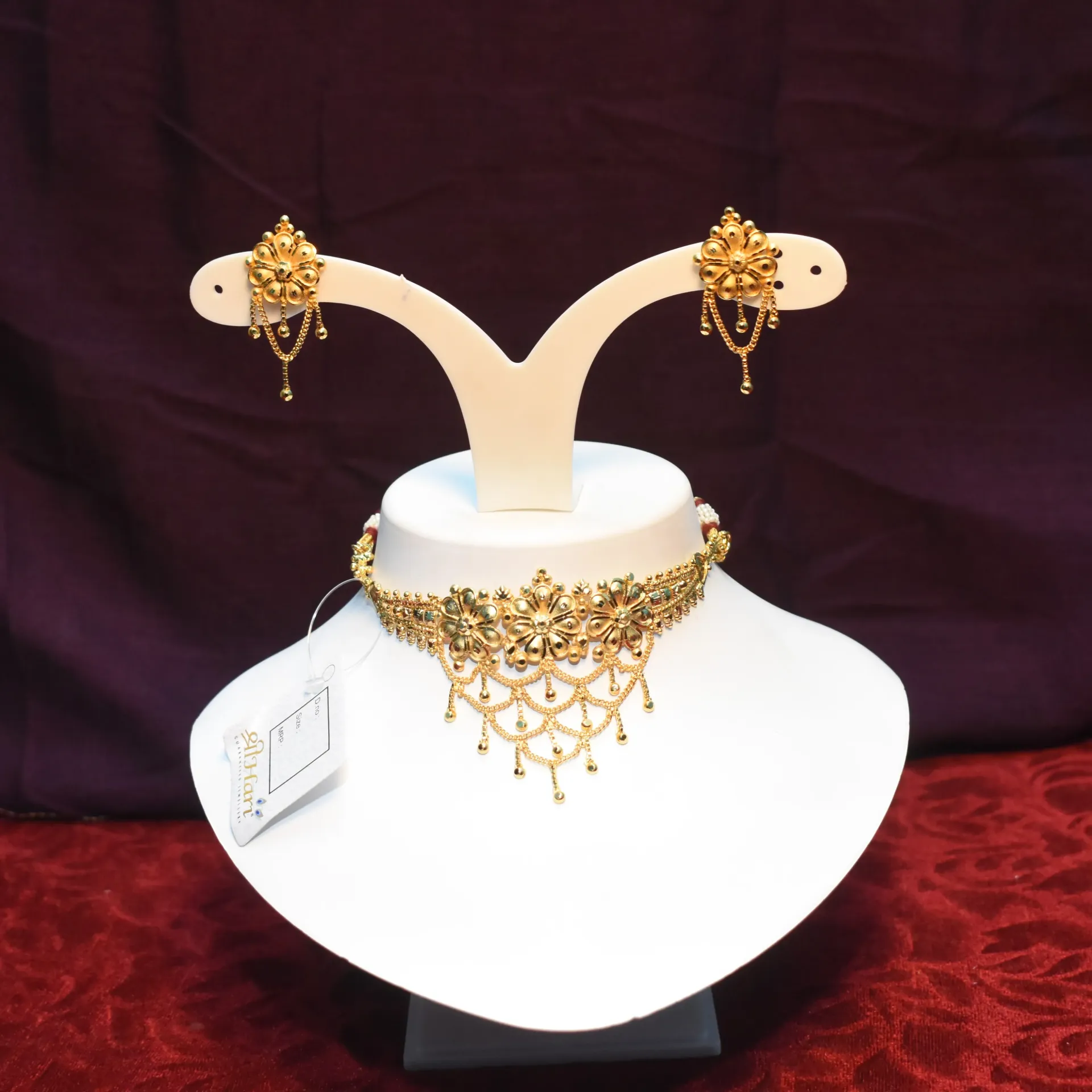 [NECKLACES-00078] Shreehari Festive Elegance Gold-Finish Floral Mesh Choker Set