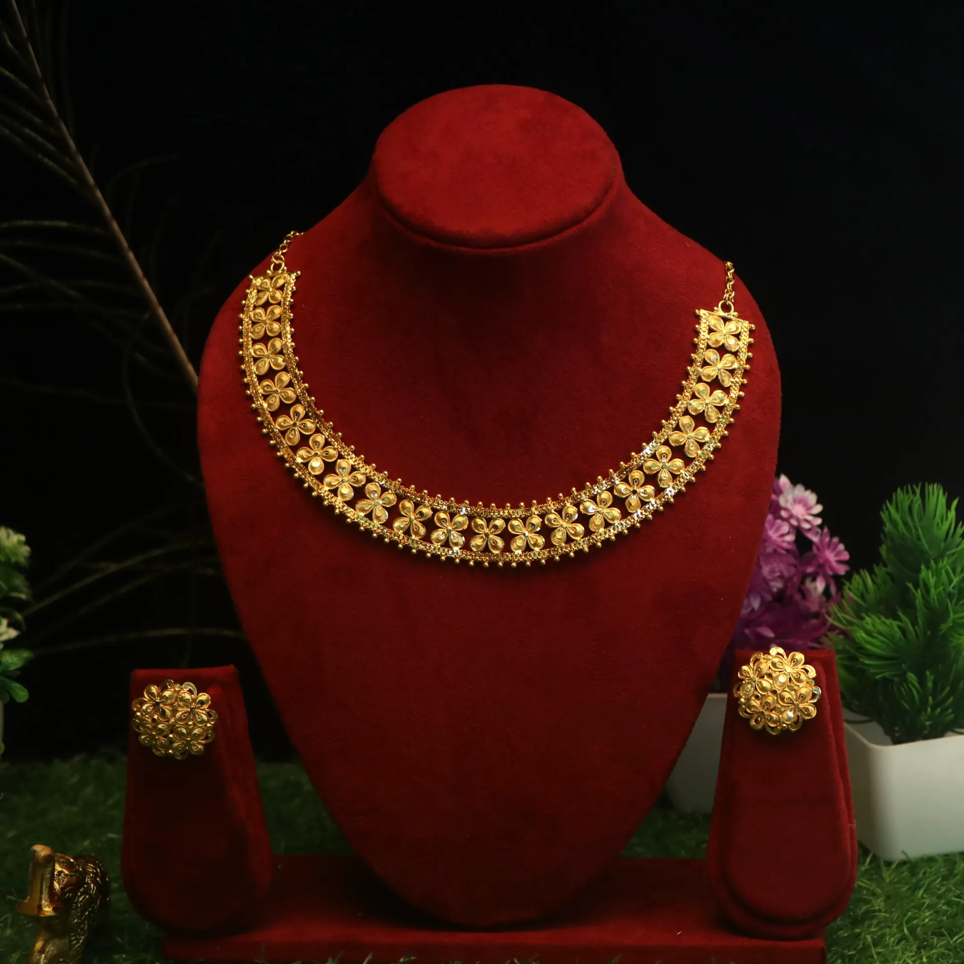 [NECKLACES-00079] Shreehari Royal Nakshatra Gold-Plated Floral Lattice Choker Set