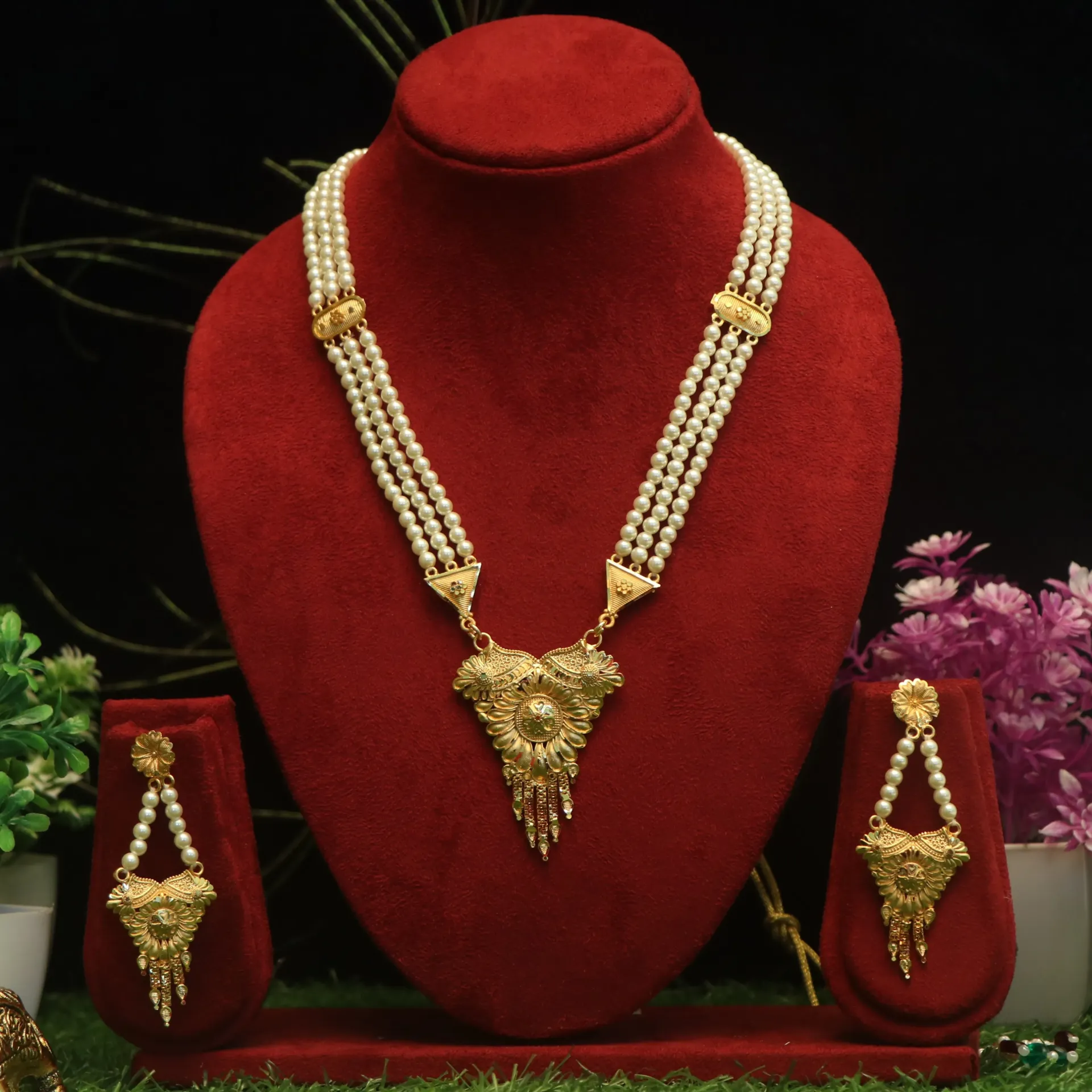 [NECKLACES-00063] Shreehari Aheli Triple-Strand Pearl Sitahar Set
