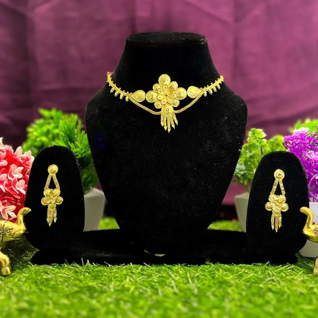 [NECKLACES-00066] Arihant Collection Floral Matte-Finish Choker with Adjustable Red Dori