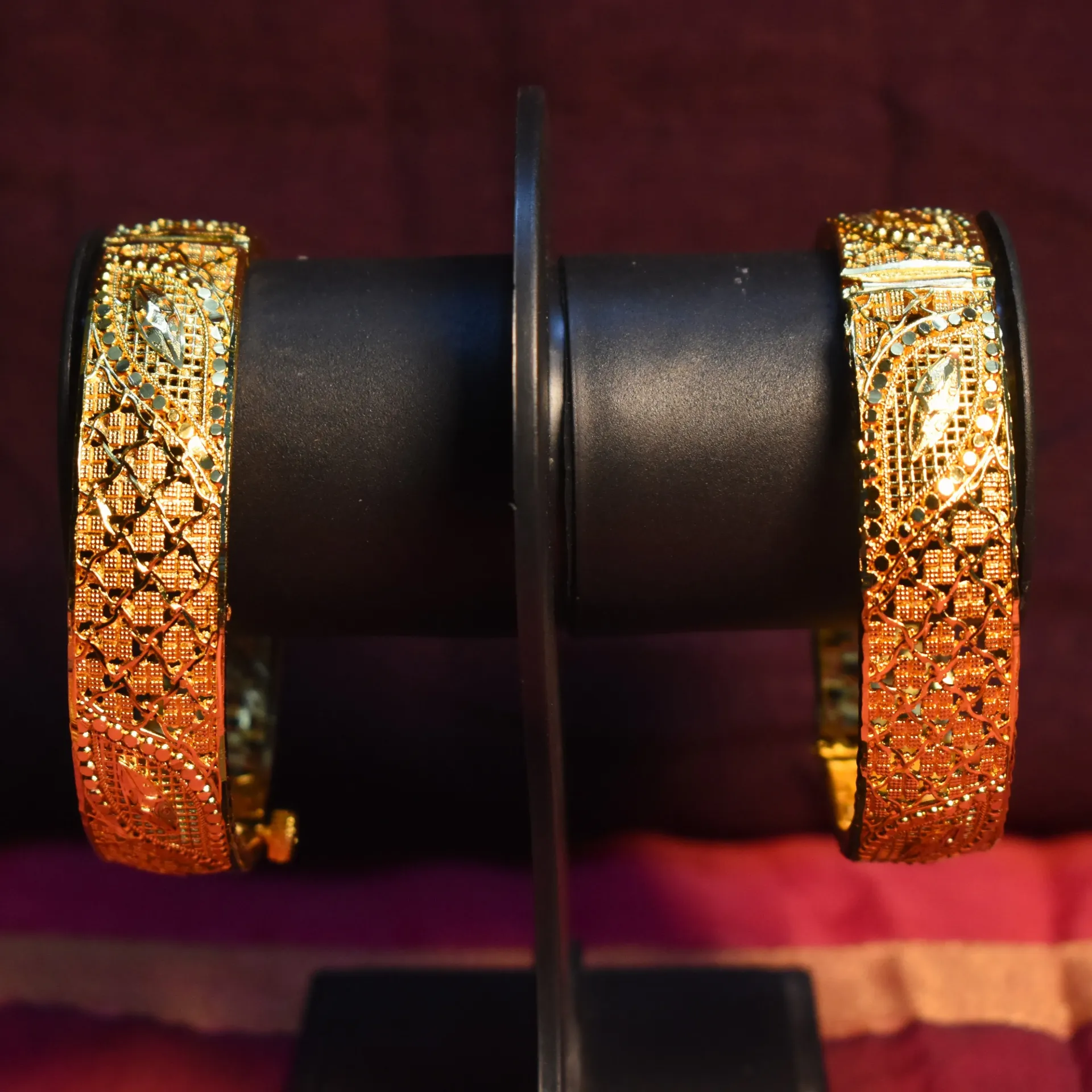 [BANGLES-00109] Shreehari Filigree Work Jafri Kankan