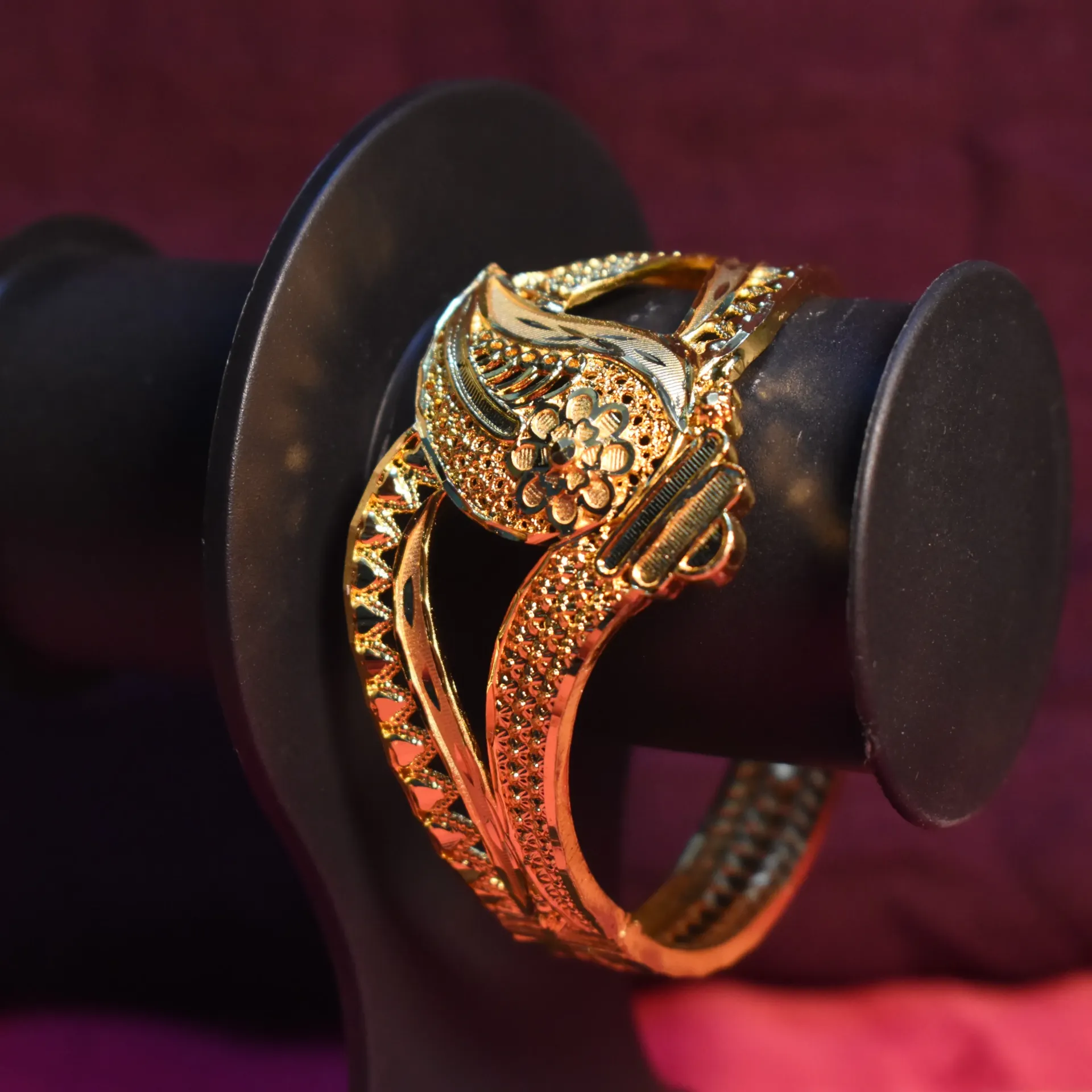 [BRACELETS-00116] Shreehari Gold-Plated Classical Filigree Leaf Bangle