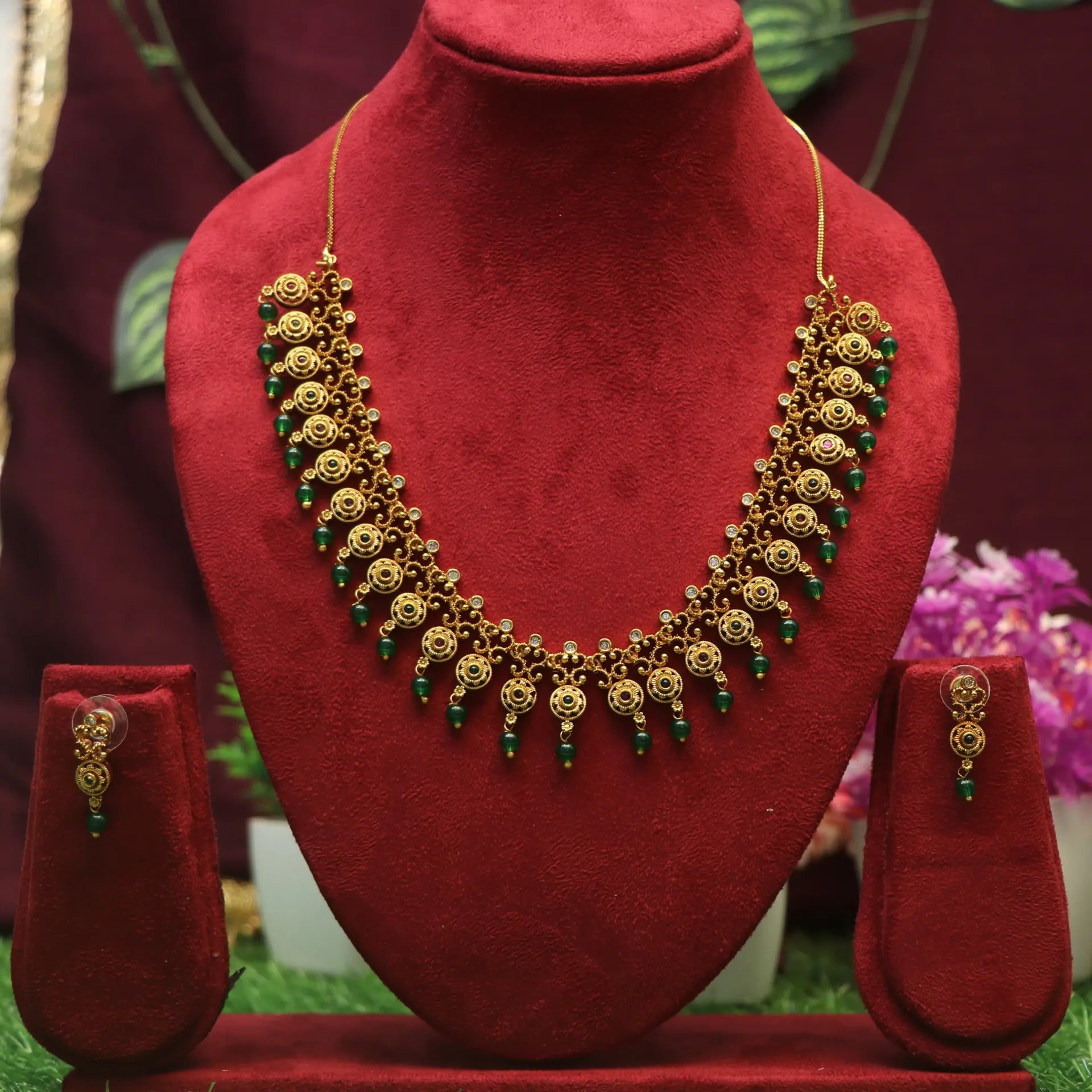 [NECKLACES-00163] AD Heritage Collection: Green Stone Droplet Set