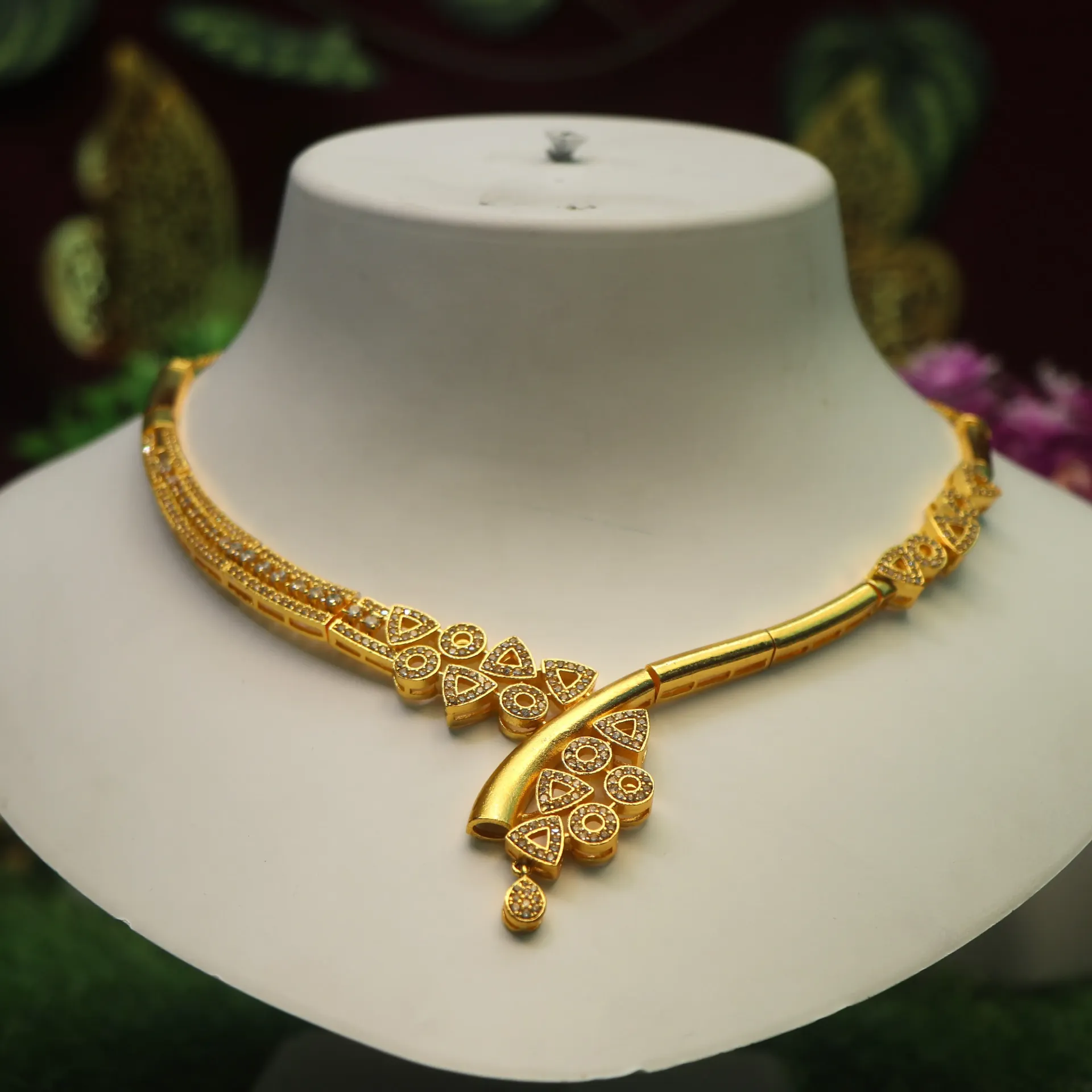 [NECKLACES-00170] AD Zeraï Luxe Cubic Zirconia Curved Geometric Statement Piece