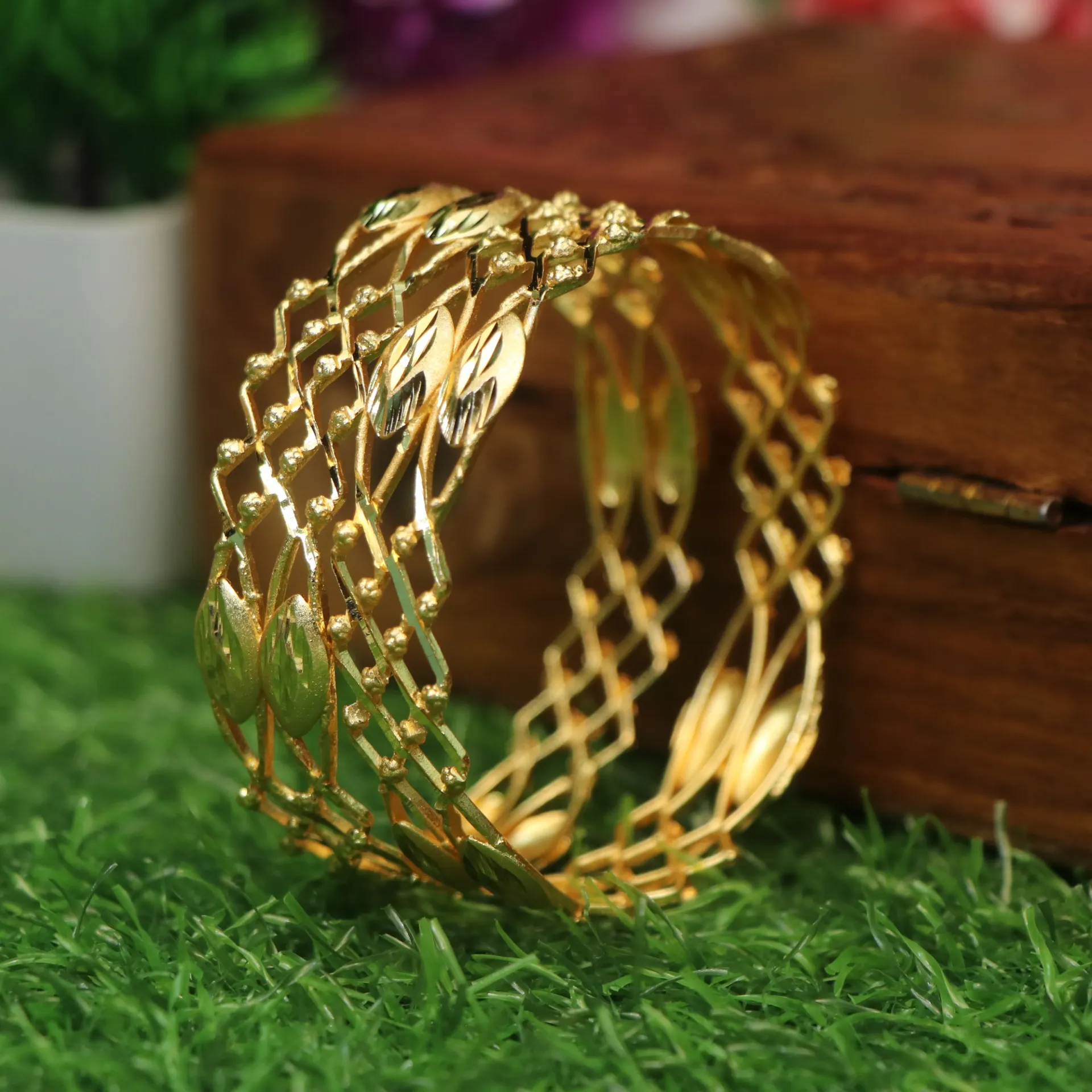 LT Intricate Honeycomb Gold Bangles