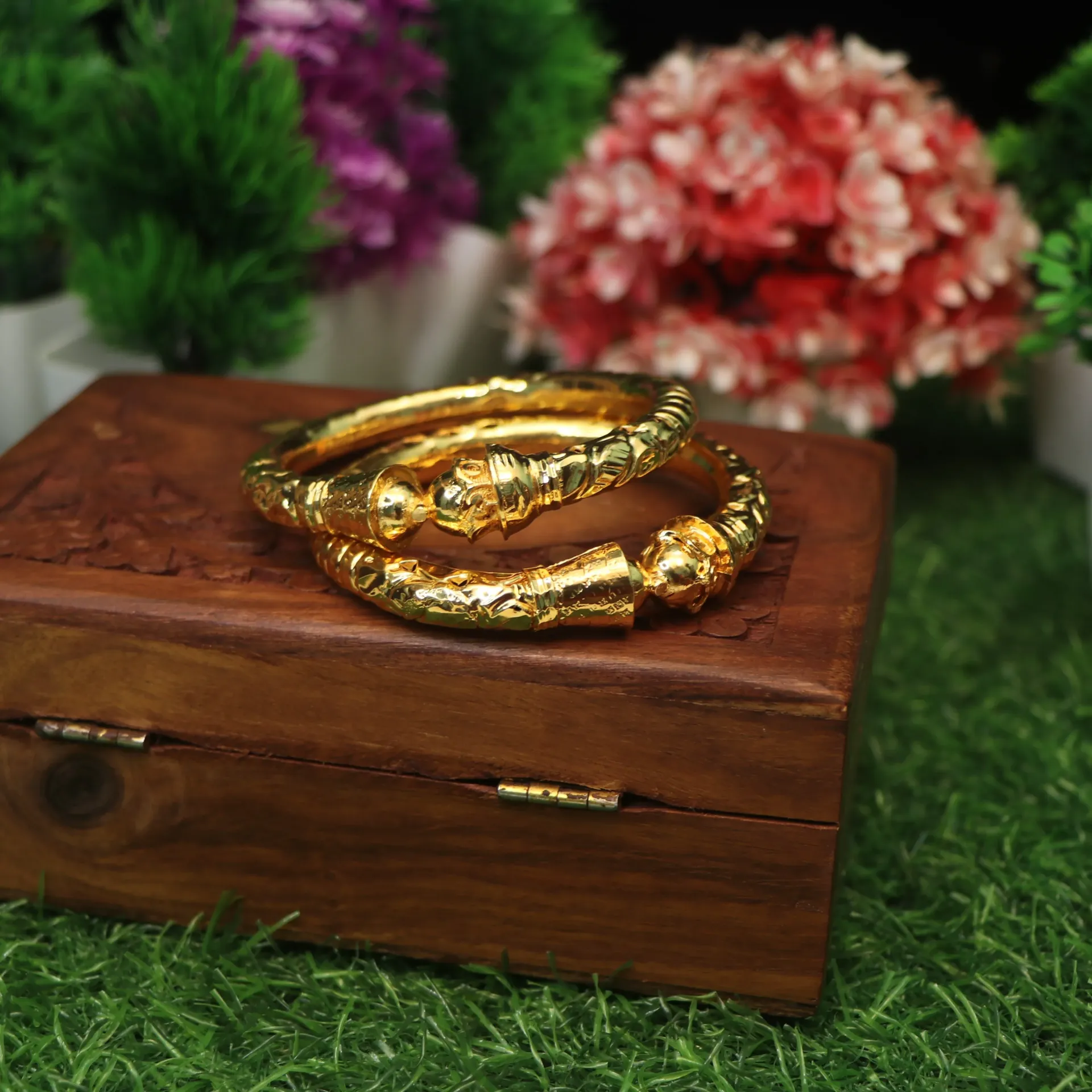 [BANGLES-00243] LT Sovereign Texture Gold-Plated Daily Wear Kada Set