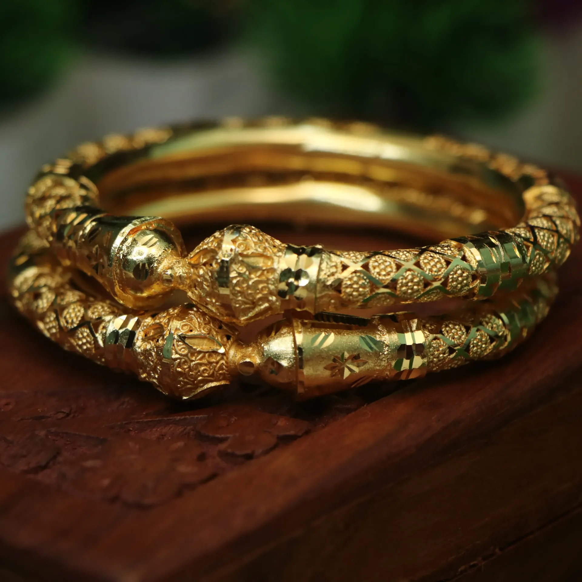 [BANGLES-00244] LT Heritage Swarna-Lata Broad Kada