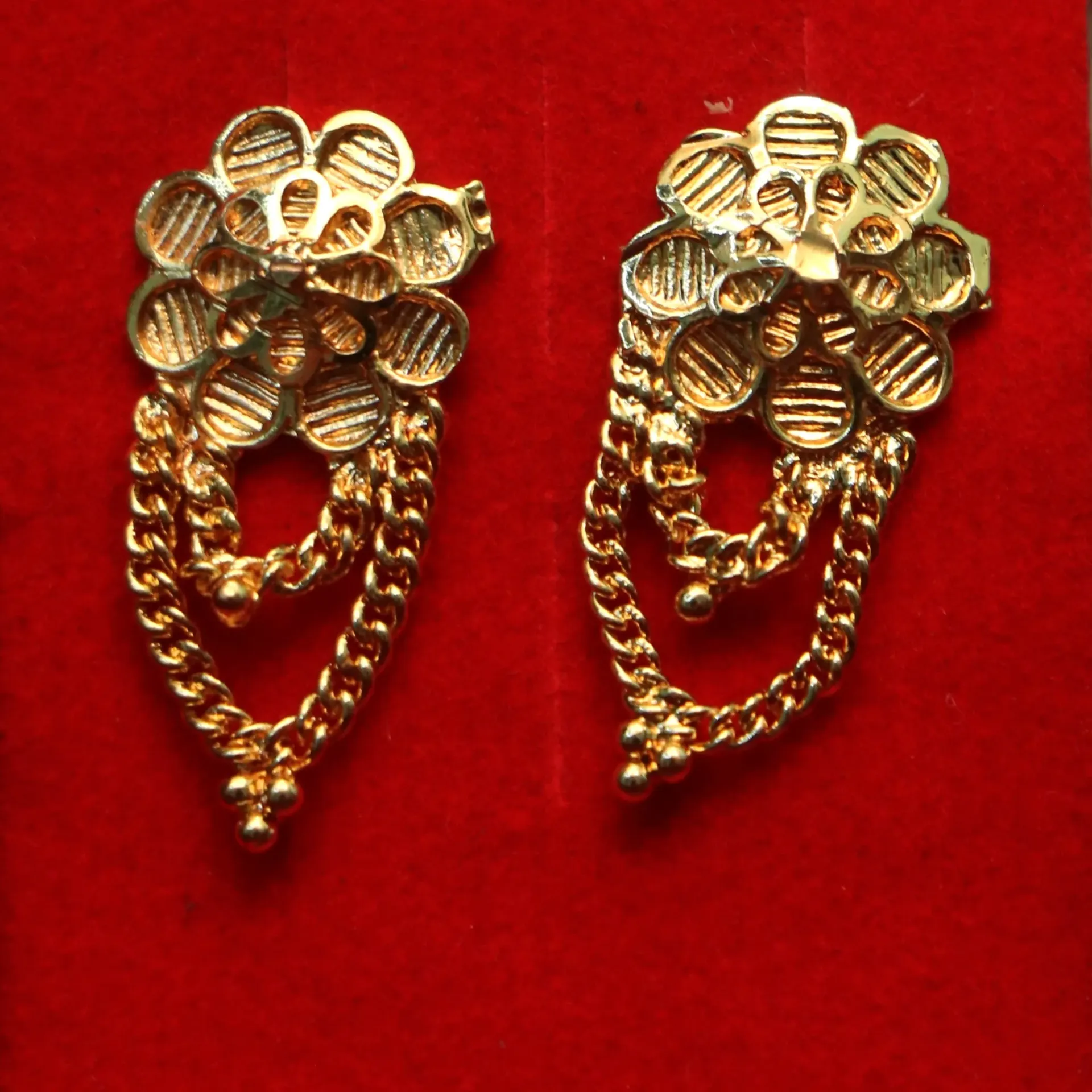 [EARINGS-00262] LT Arika Maroon & Emerald Teardrop Earrings