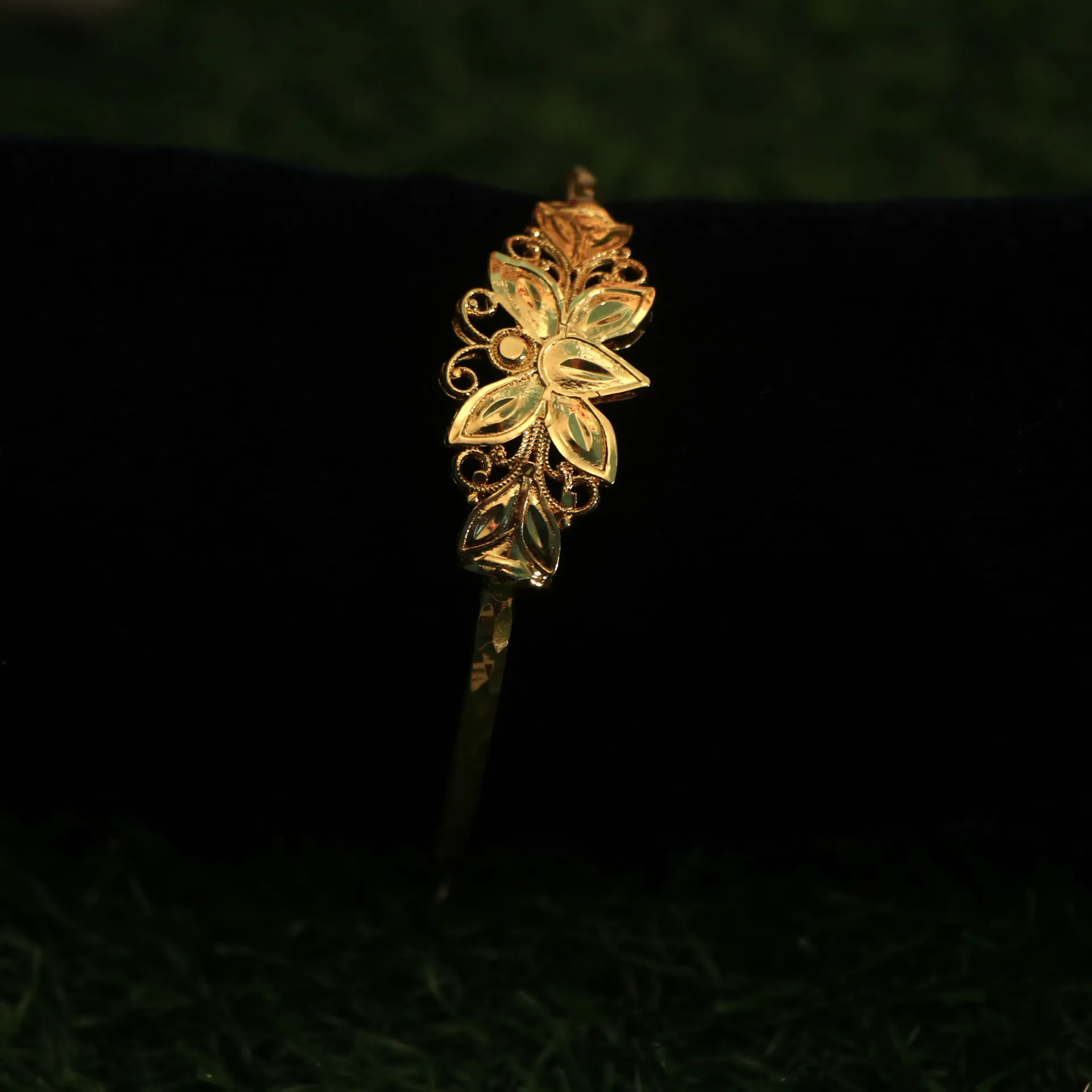 [BRACELETS-00294] LT Charm Dual-Wheel Filigree Polished Bracelets