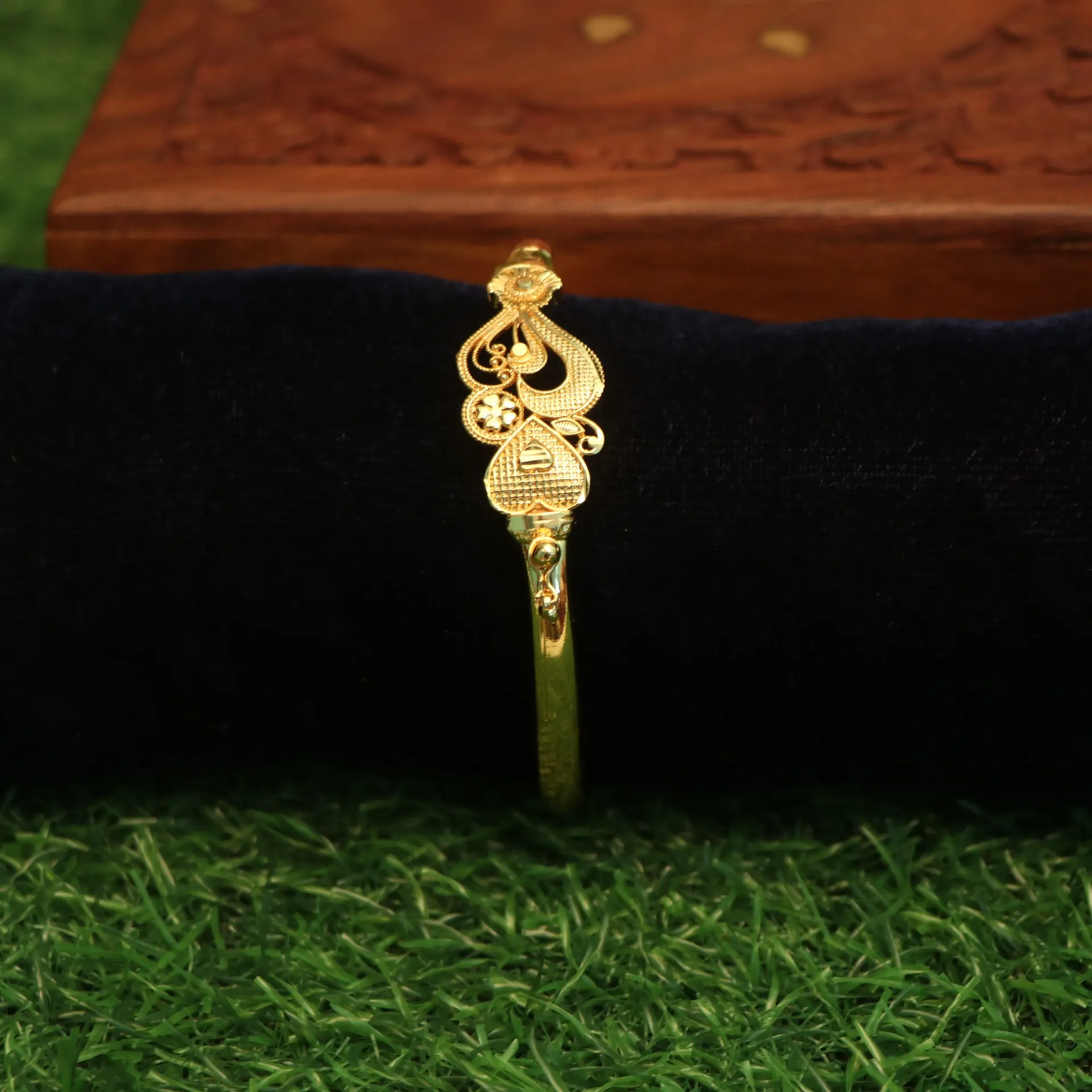 LT Textured Noa Bangle with Gold Polish