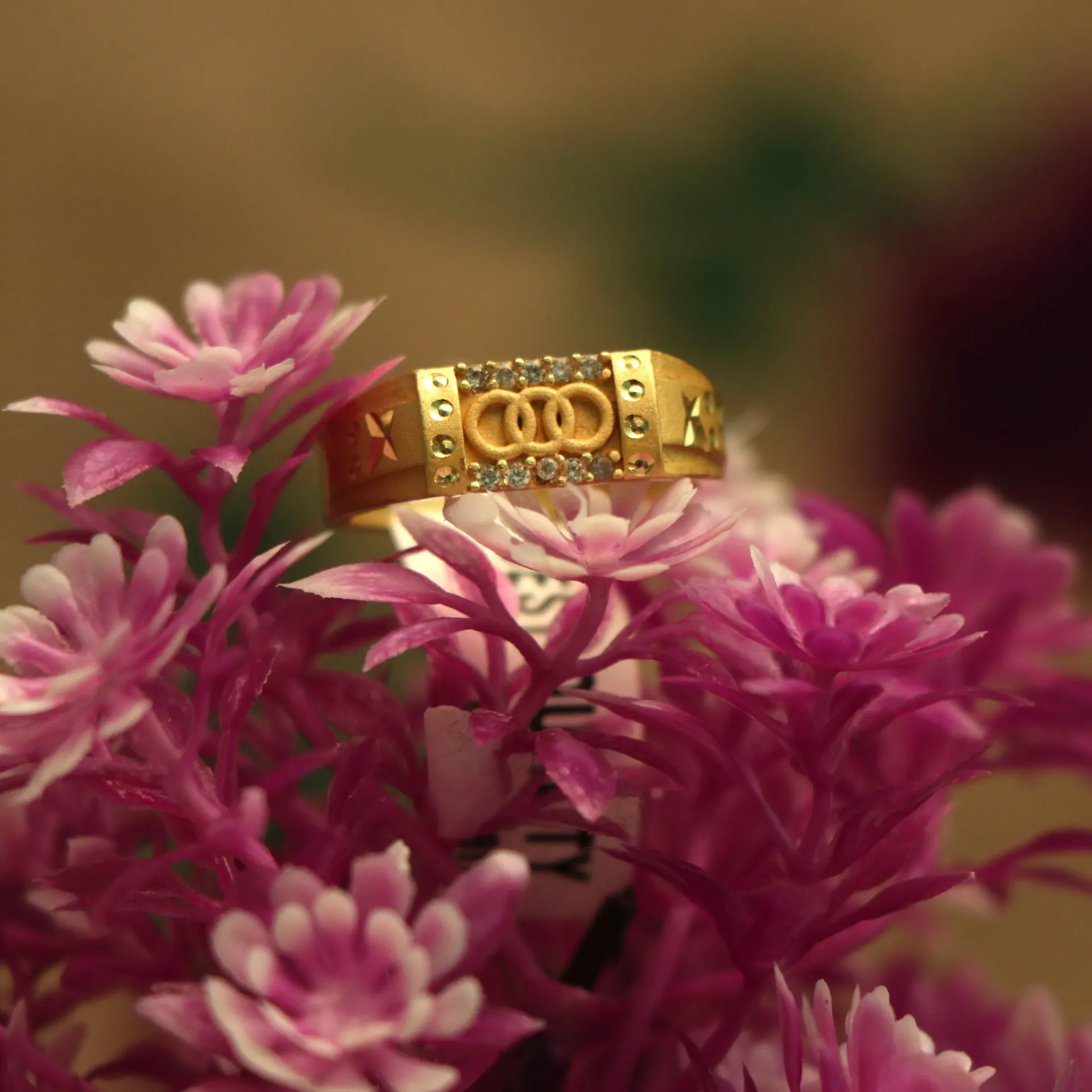 [RINGS-00342] LT Classic Trinity Stone-Studded Men's Ring