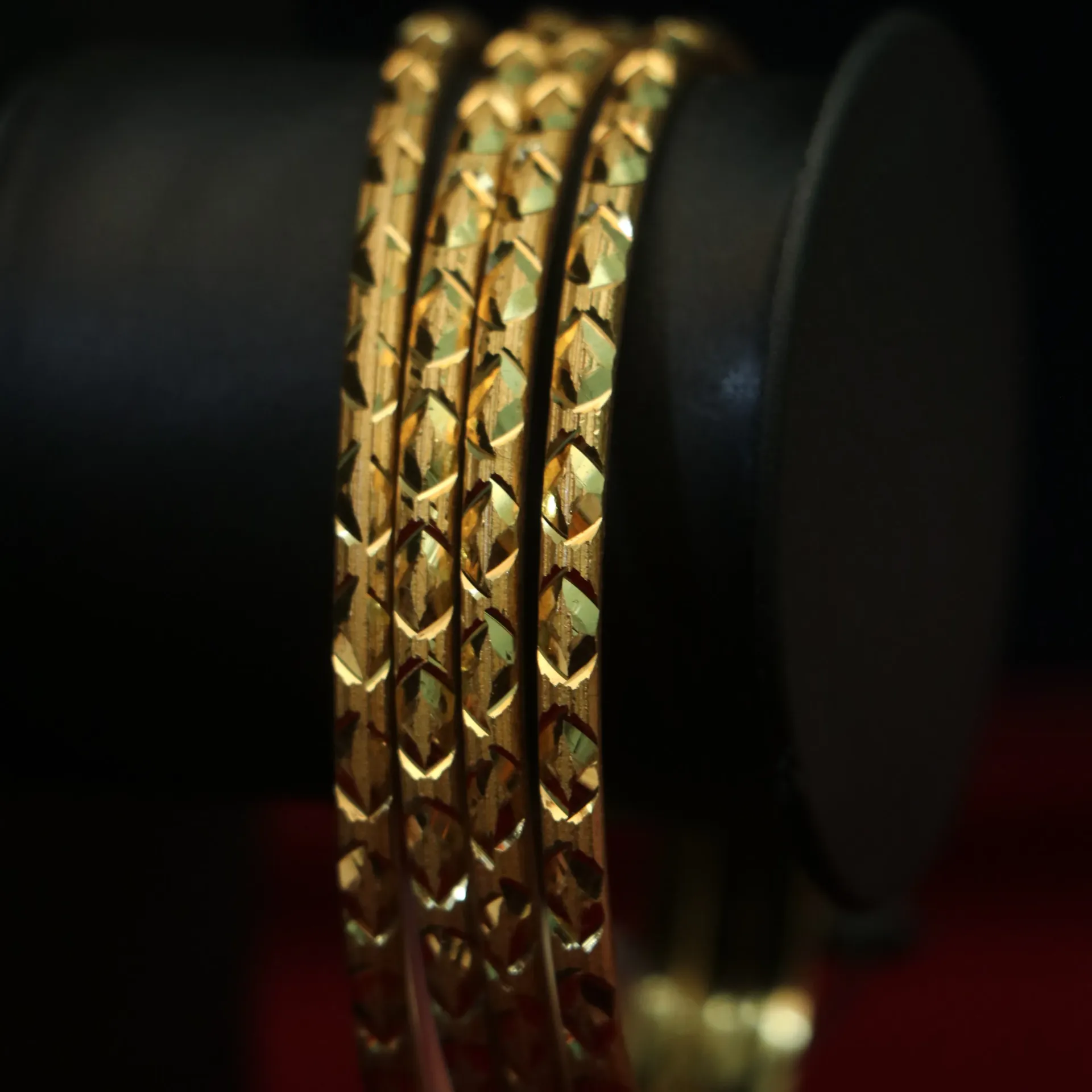 [BANGLES-00356] Arihant Geometric Rhombus Pattern Churi Set (24)