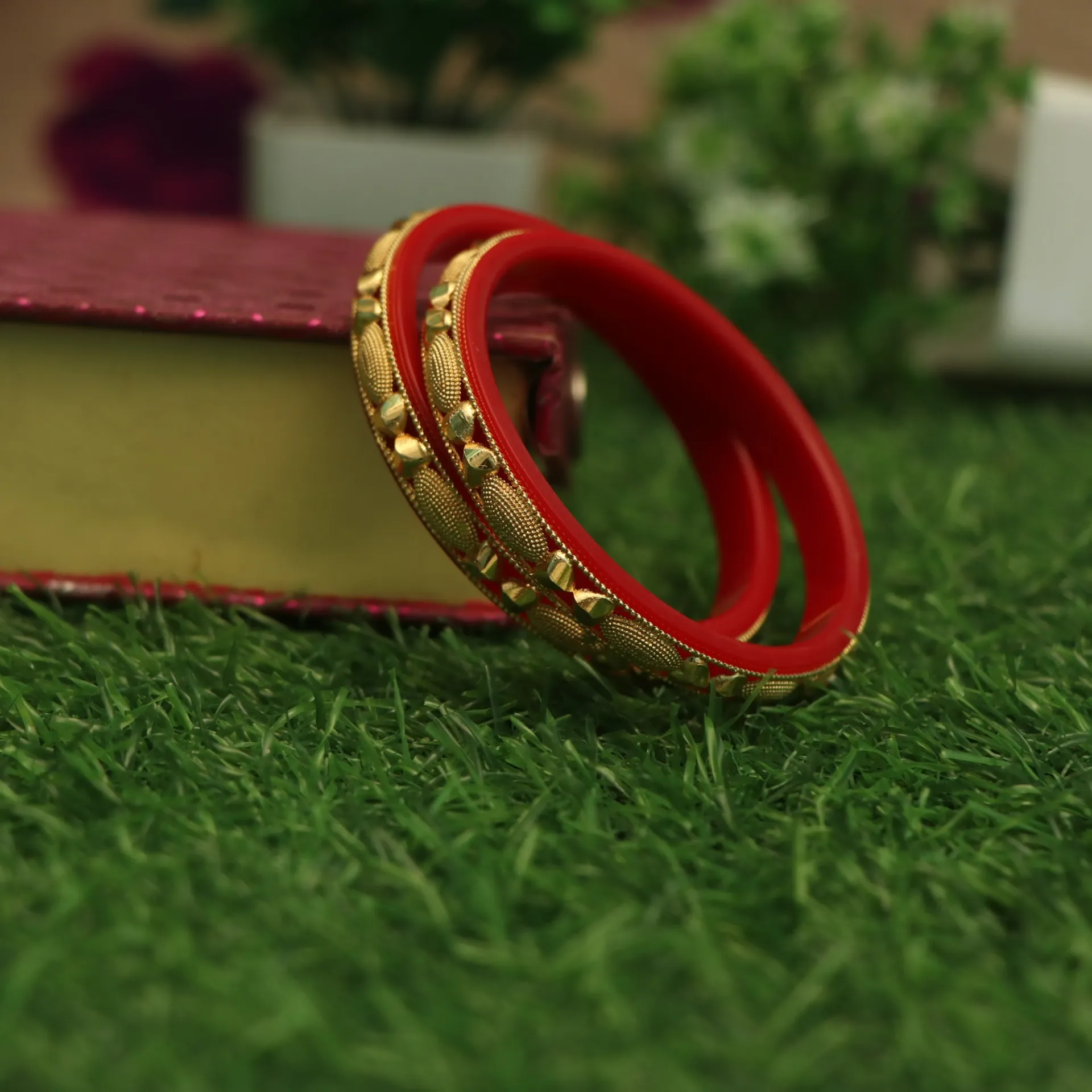 [TIKKA-00384] LT Aparupa Gold-Bound Pola (24)