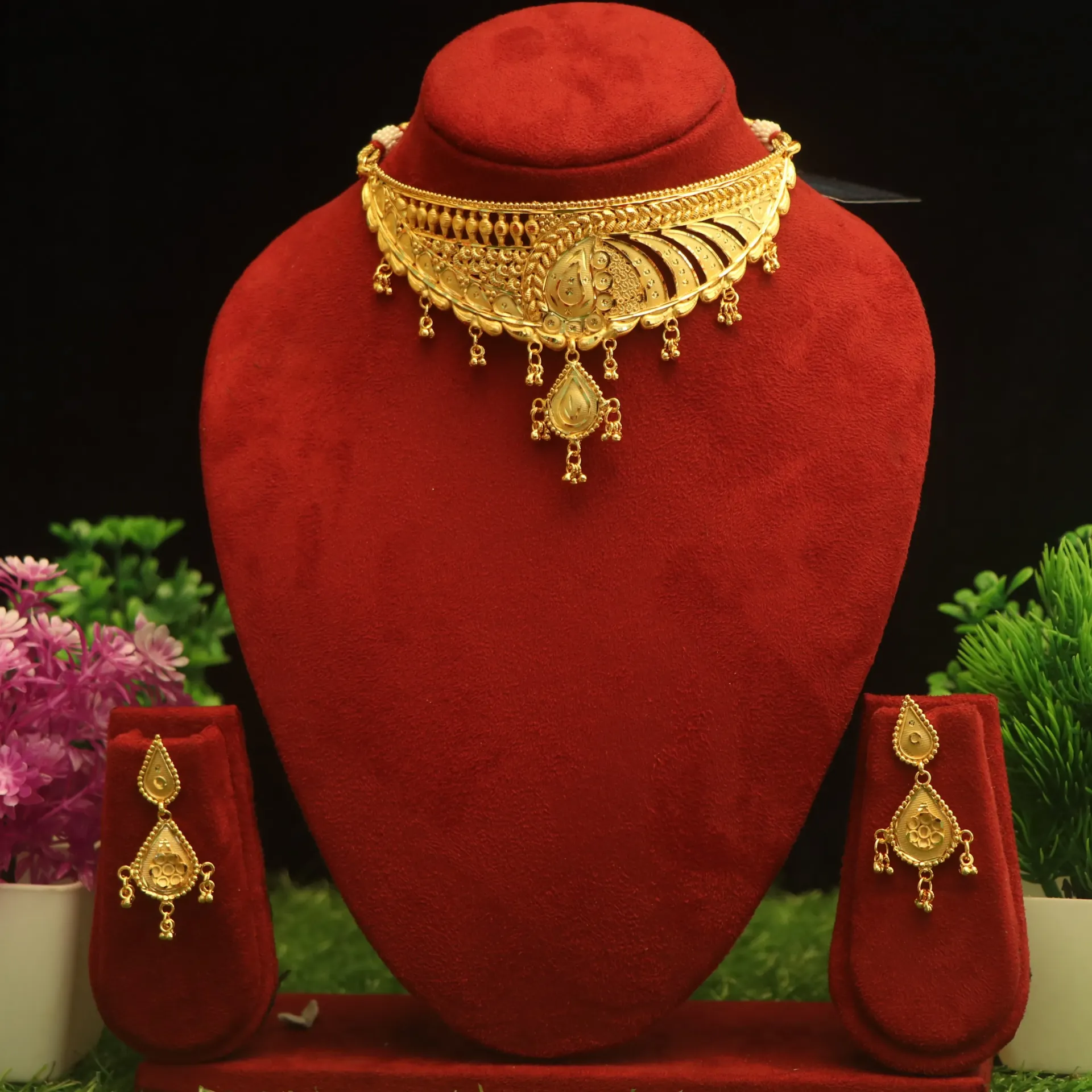 [NECKLACES-00405] Shreehari Kalyani Traditional Gold-Finish Choker Set for Bridal Wear