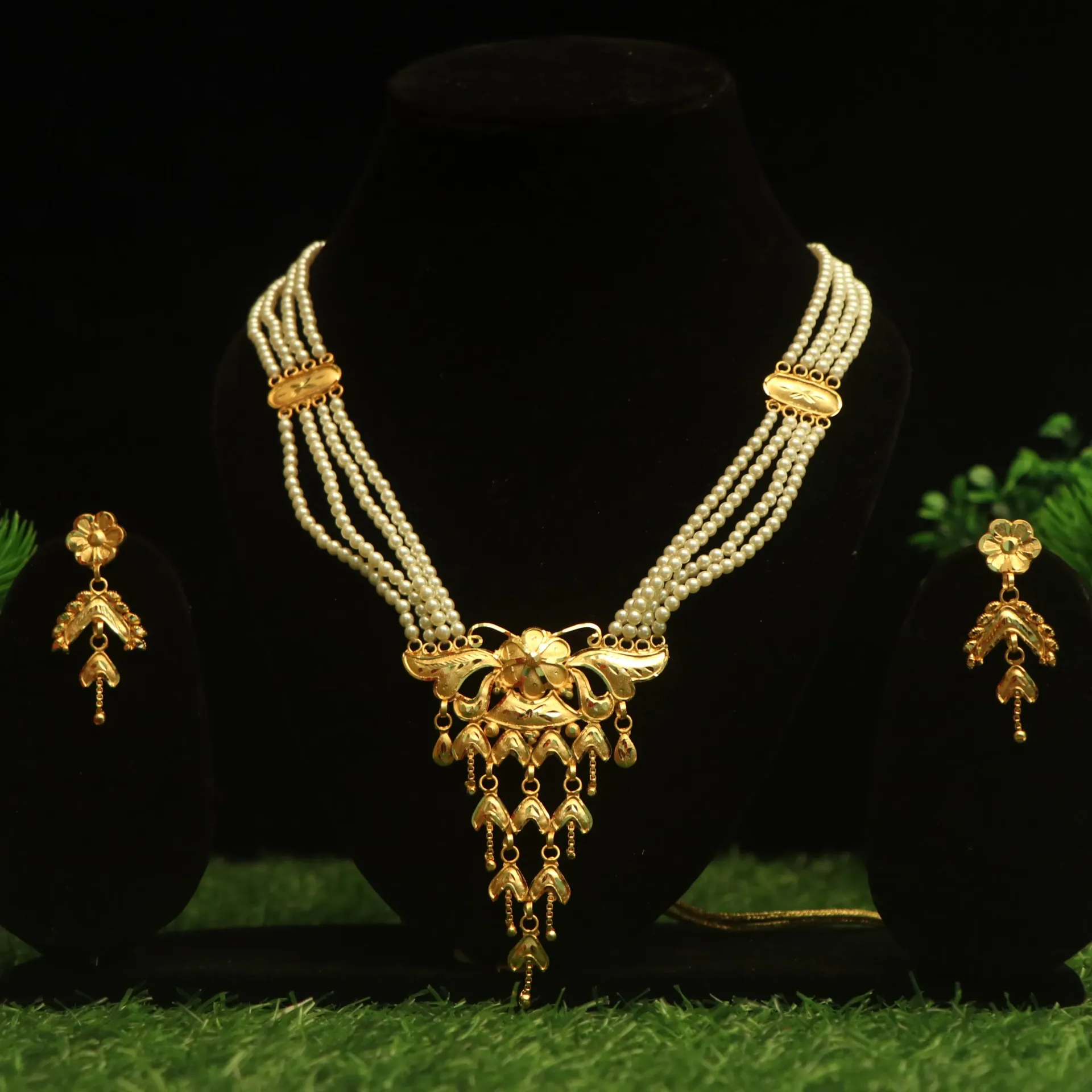[NECKLACES-00428] Shreehari Aishwarya Traditional Four-Line Pearl Rani Haar