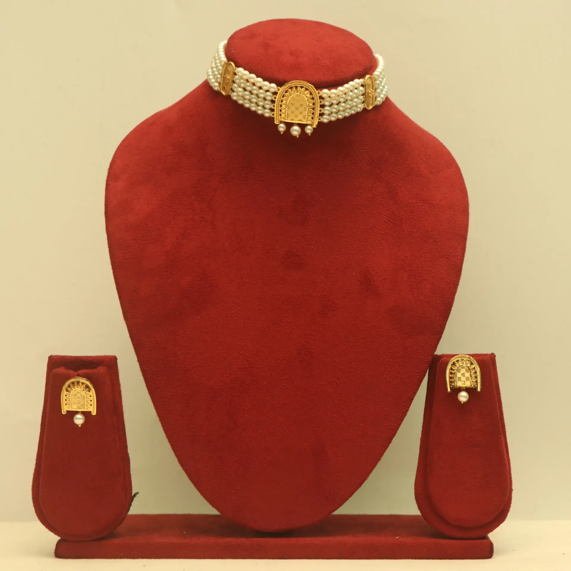 [NECKLACES-00453] Shreehari Royal Dome Filigree 4-Strand Pearl Galabandh Set