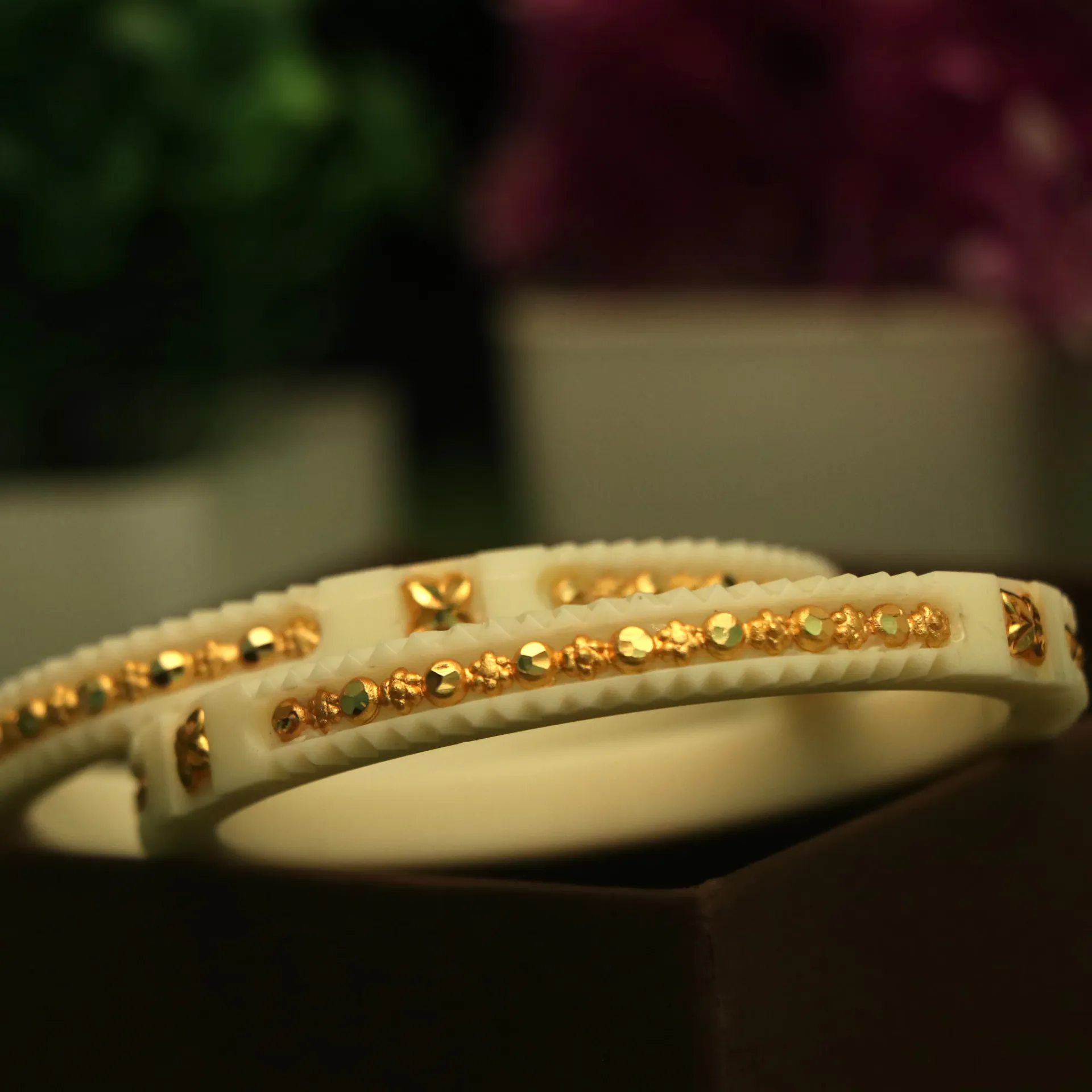[BANGLES-00535] Shreehari Royal Bengali White Sankha Badhano (24)
