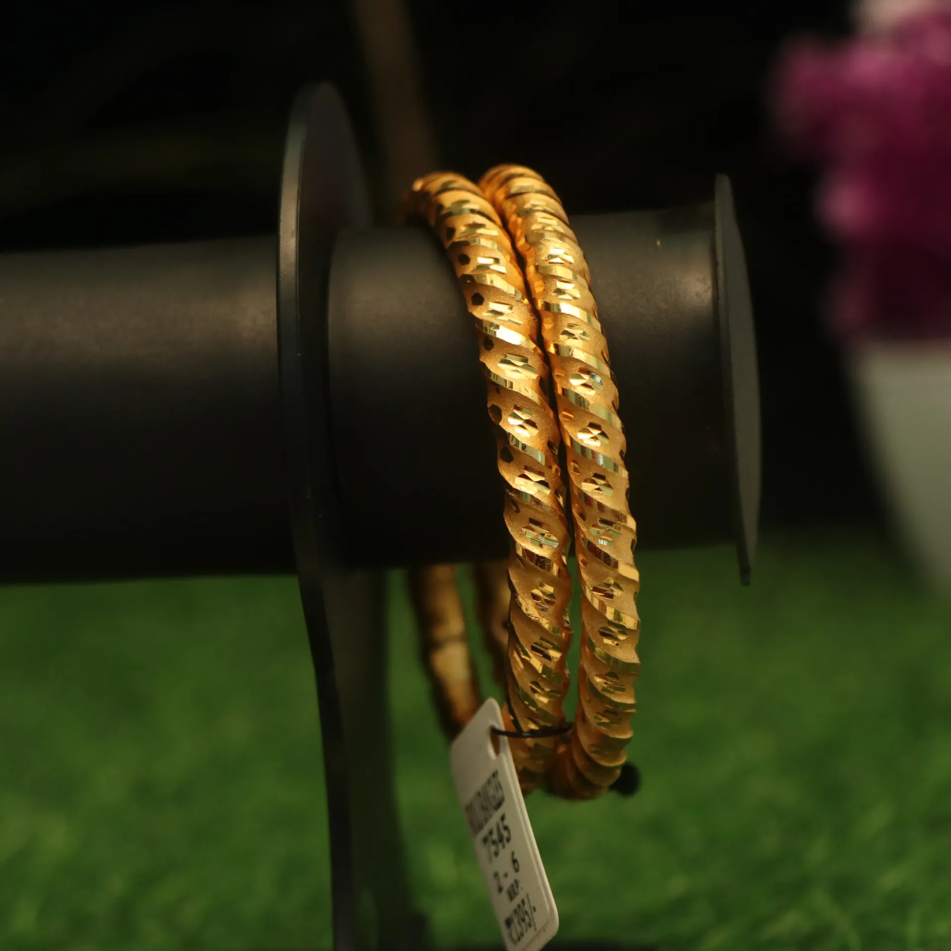 Arihant Royal Antique Finish Screw-Open Bangle