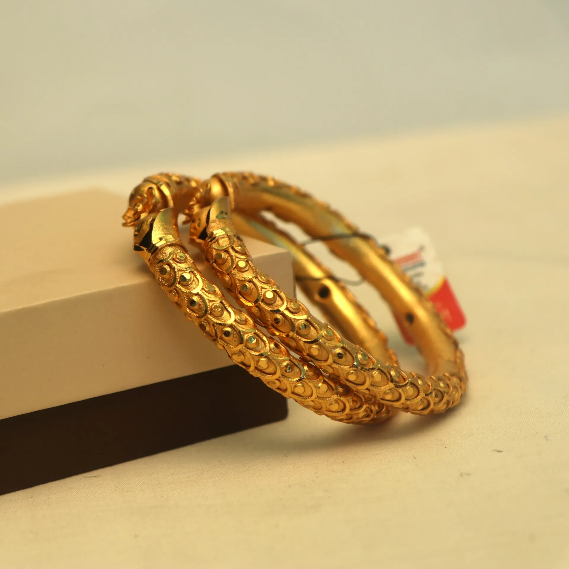 [BANGLES-00572] Arihant Gold-Plated 'Makara' Inspired Kada (24)