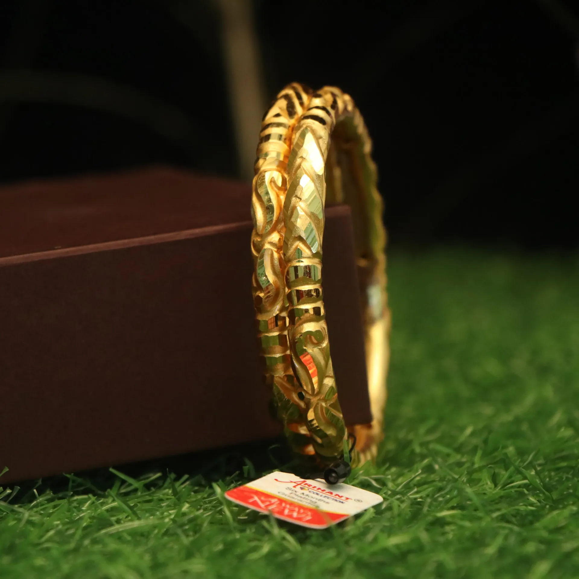 [BANGLES-00581] Arihant Rajwada Textured Antique Kada Set (24)