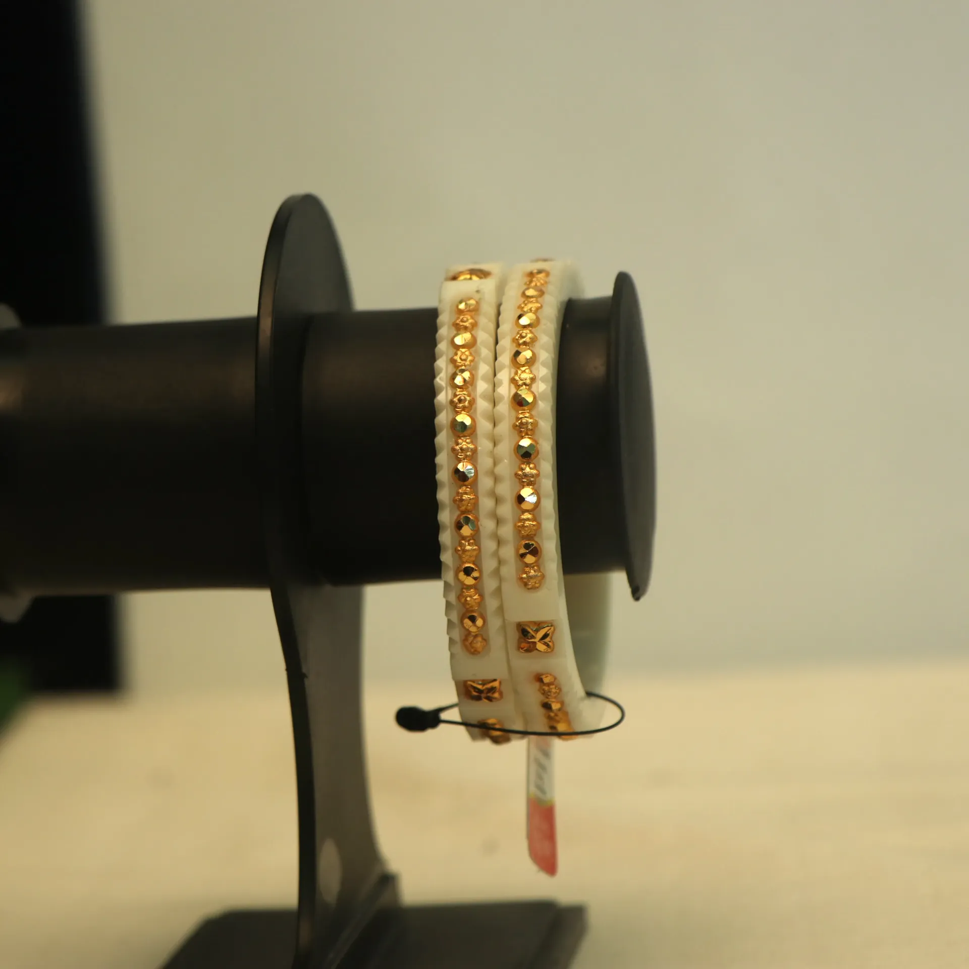 [BANGLES-00584] Arihant Shobhna Gold-Plated Sankha Bangles