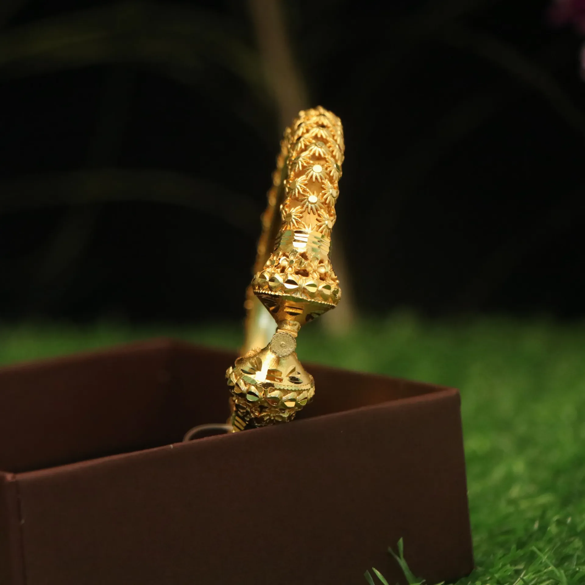 [BANGLES-00588] Arihant Maharani Mandap-Style Gold-Plated Kada (24)