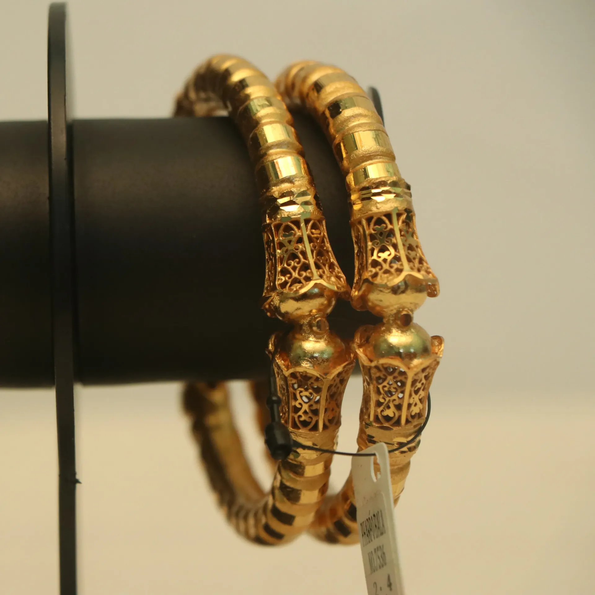 [BANGLES-00598] Arihant lite Bridal Textured Gold-Toned Gulli Bangles