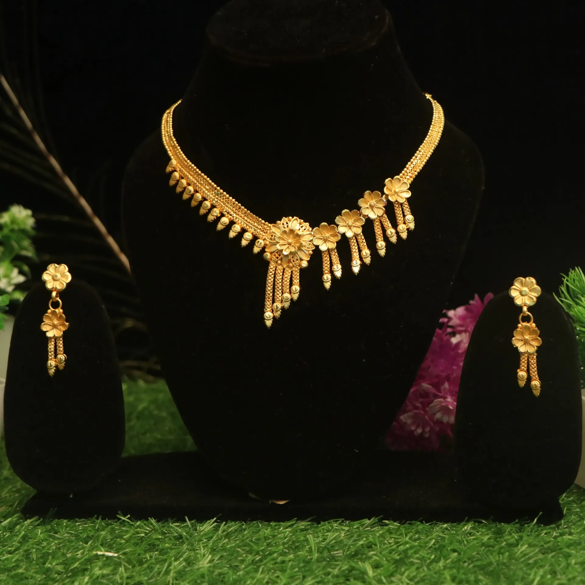 [NECKLACES-00635] Arihant Sahana Side-Cluster Floral Gold-Plated Necklace Set