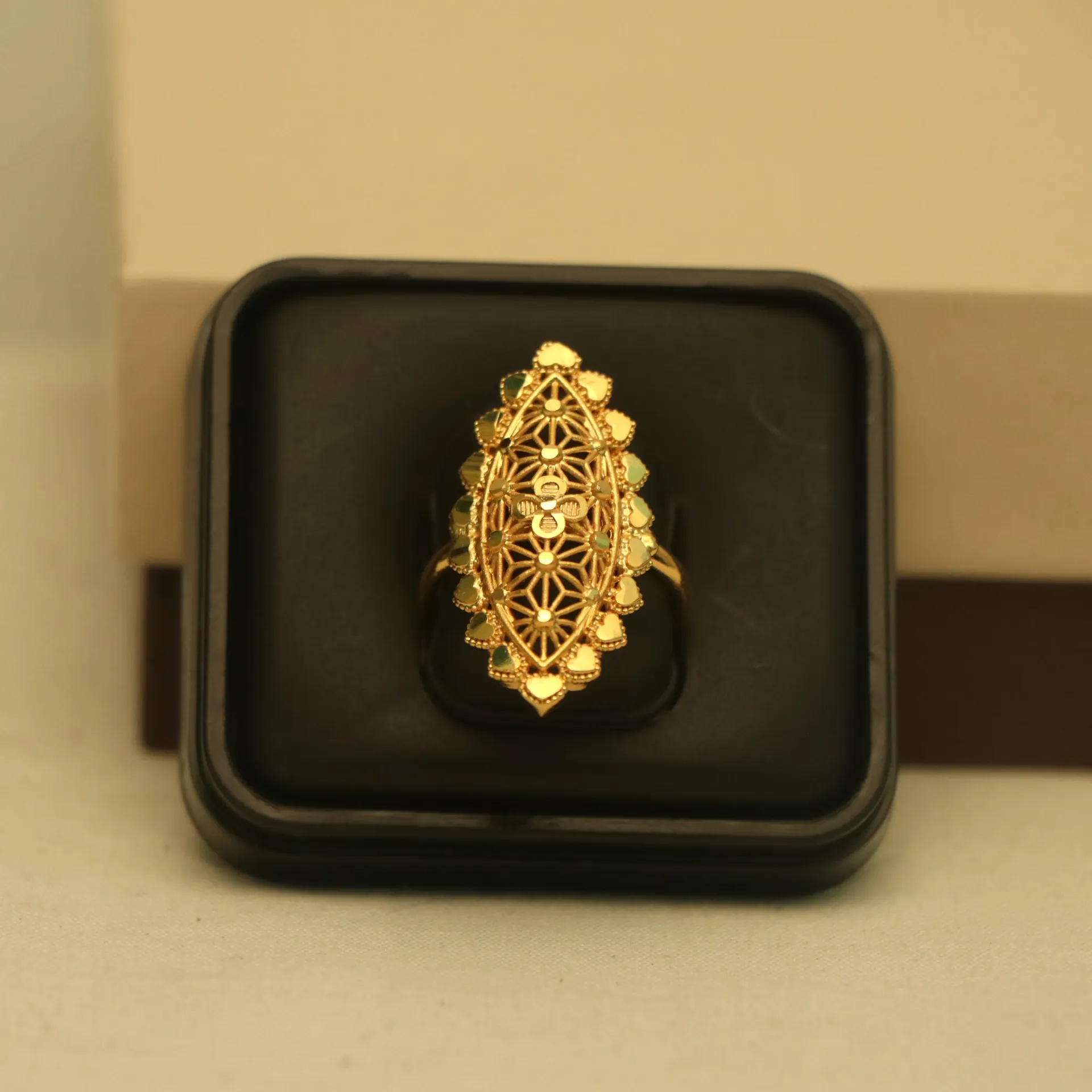 [RINGS-01172] Arihant Zera-Style Intricate Net-Work Shield Ring for Festive Wear