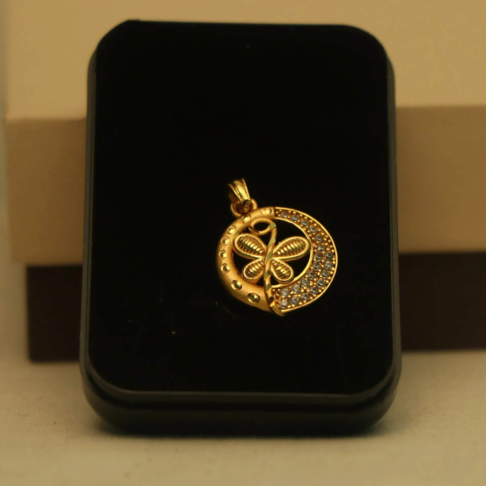 Arihant Royal Titli-Mala Gold-Plated Moon Locket